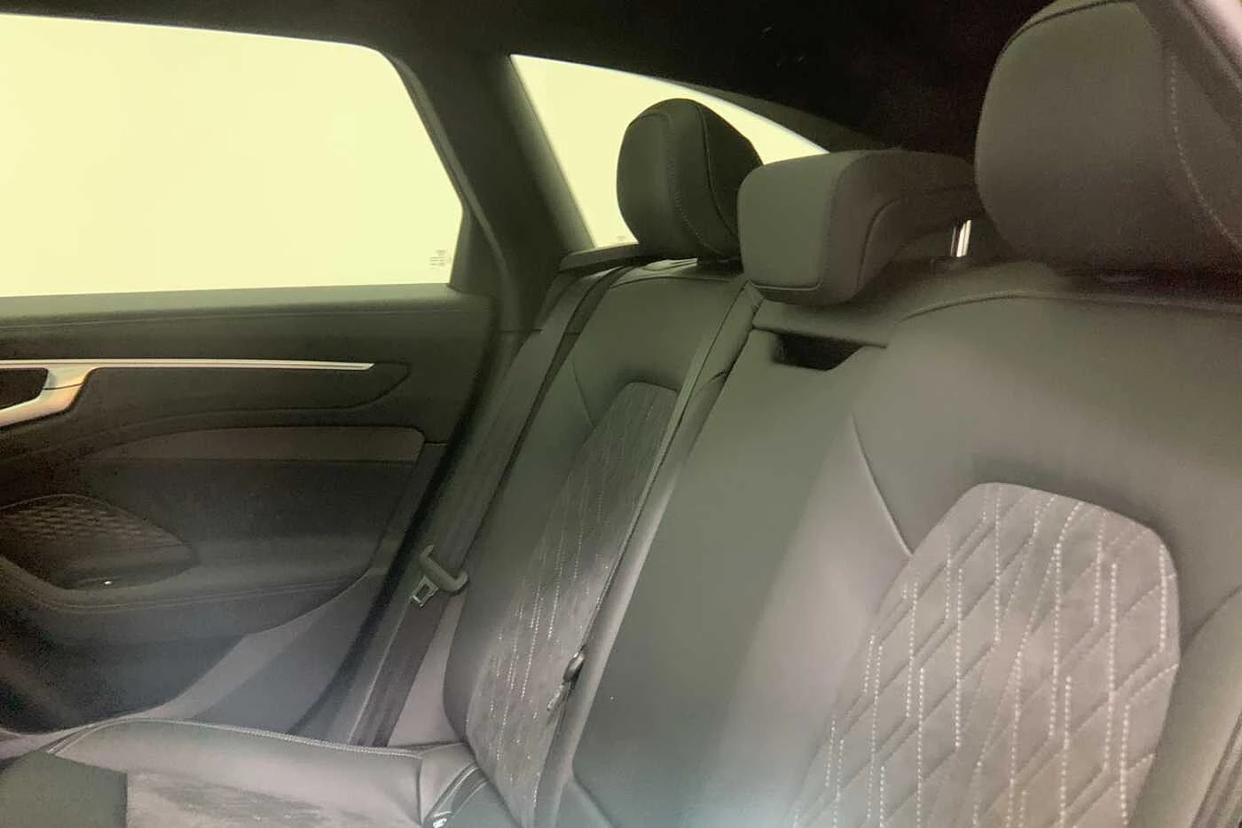 Audi-A6-image-9