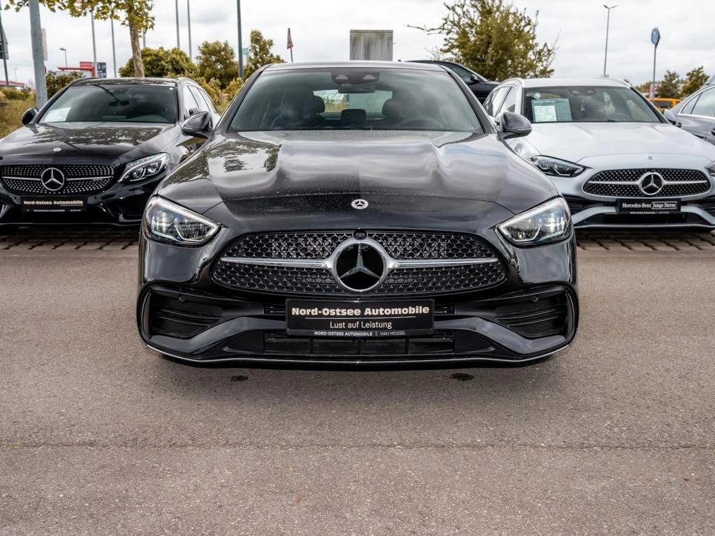 Mercedes-Benz-C-Klasse 300-image-3
