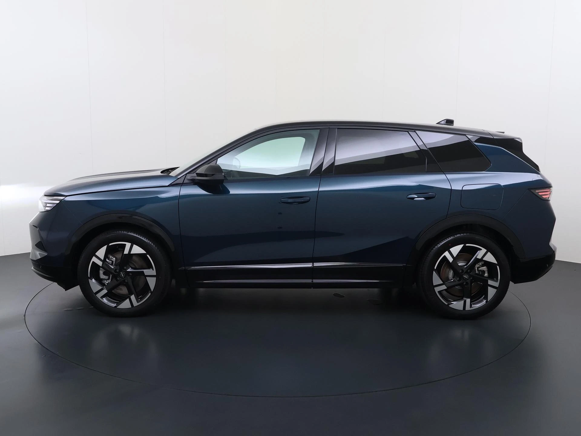 Opel-Grandland-image-1