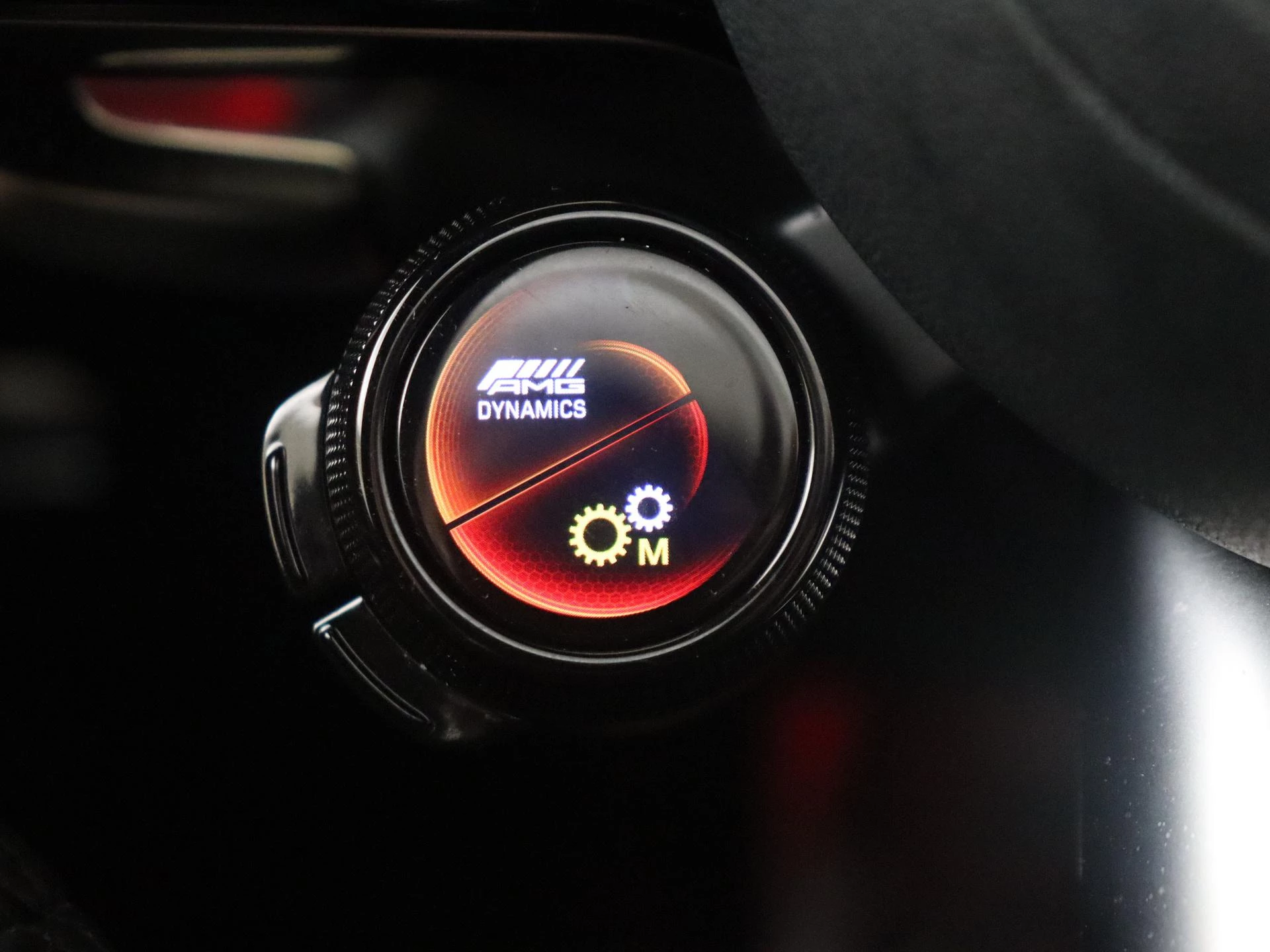 Mercedes-Benz-E-Klasse-image-21