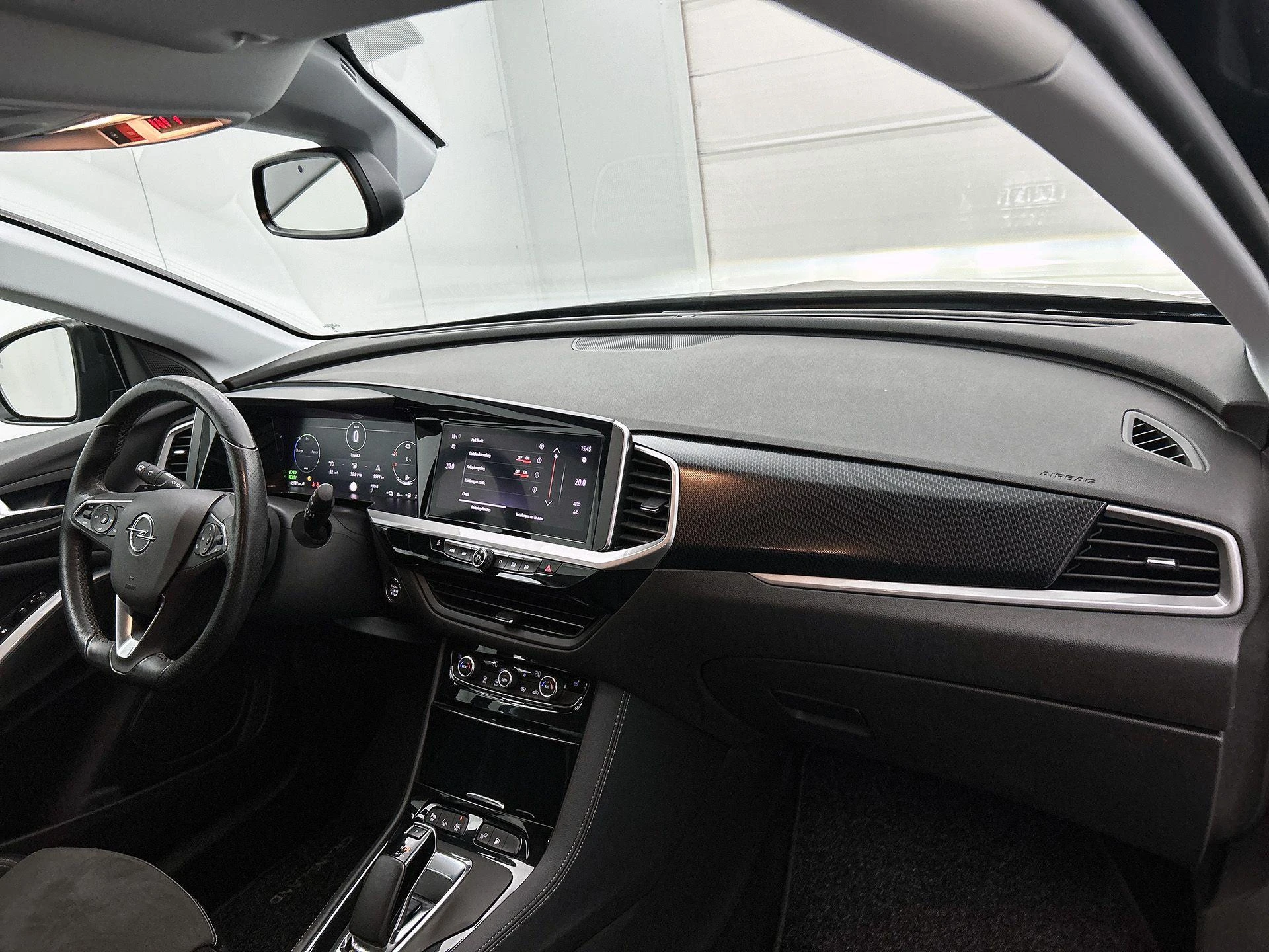 Opel-Grandland-image-17