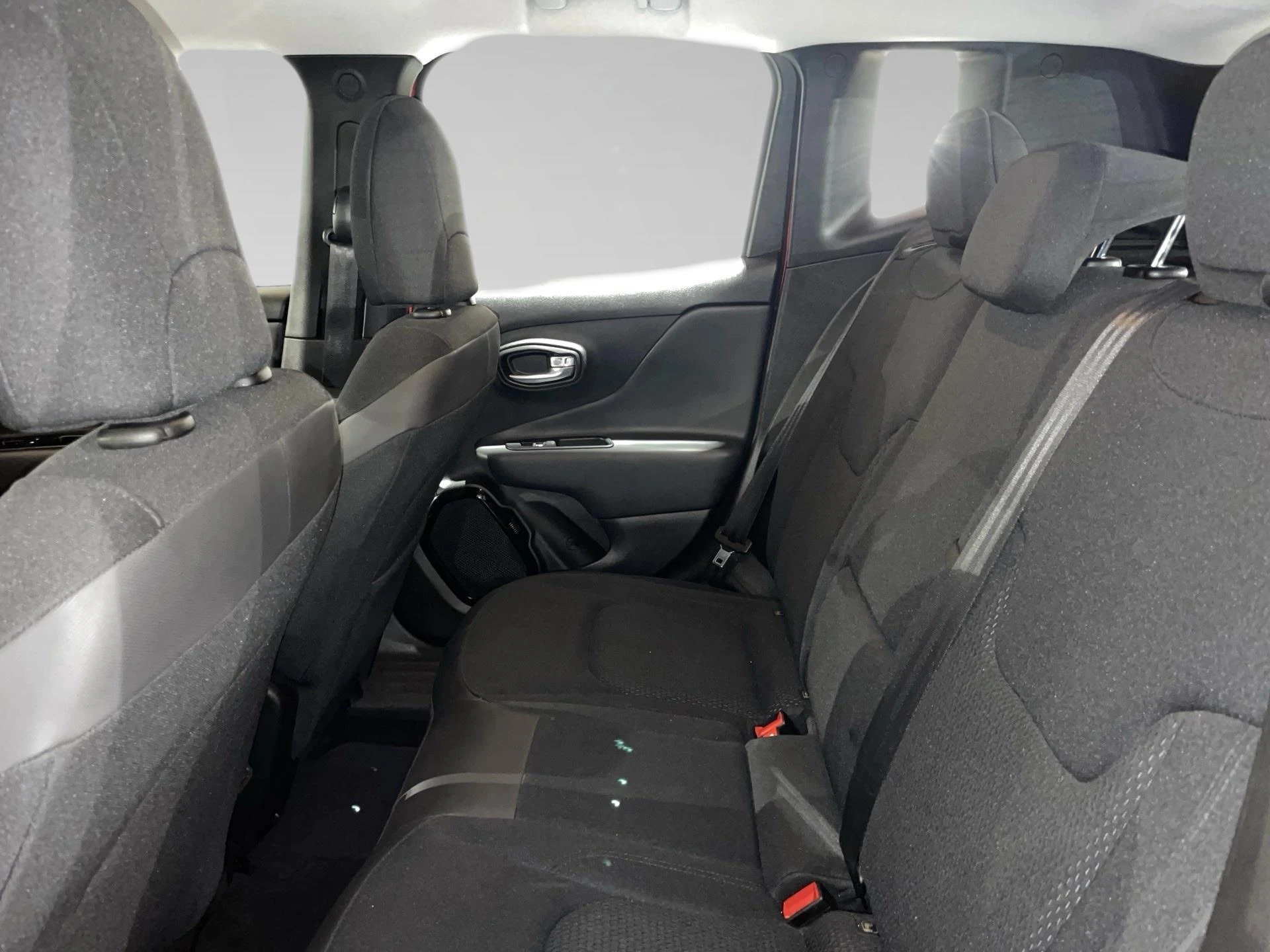 Jeep-Renegade-image-10