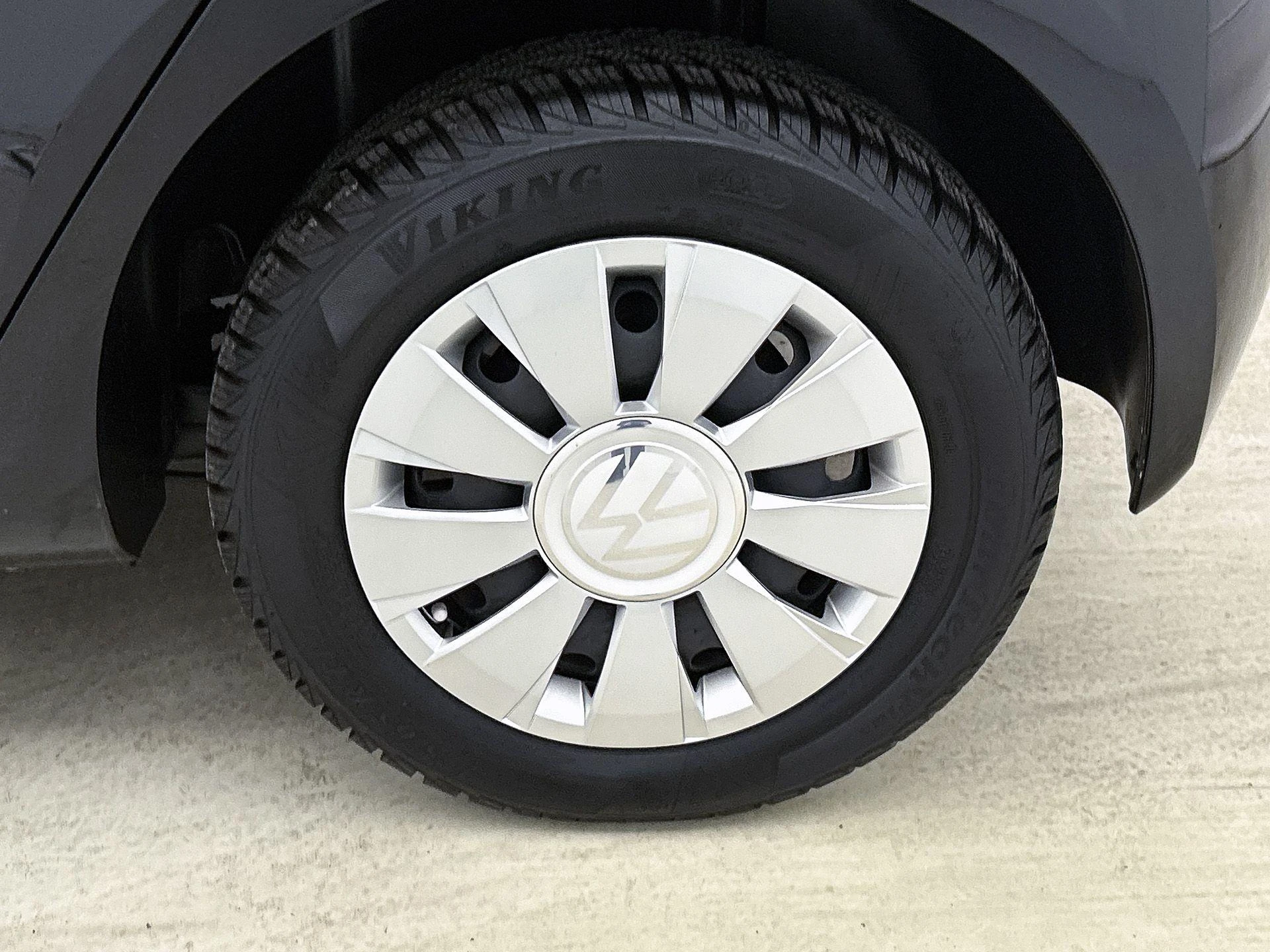 Volkswagen-up!-image-28