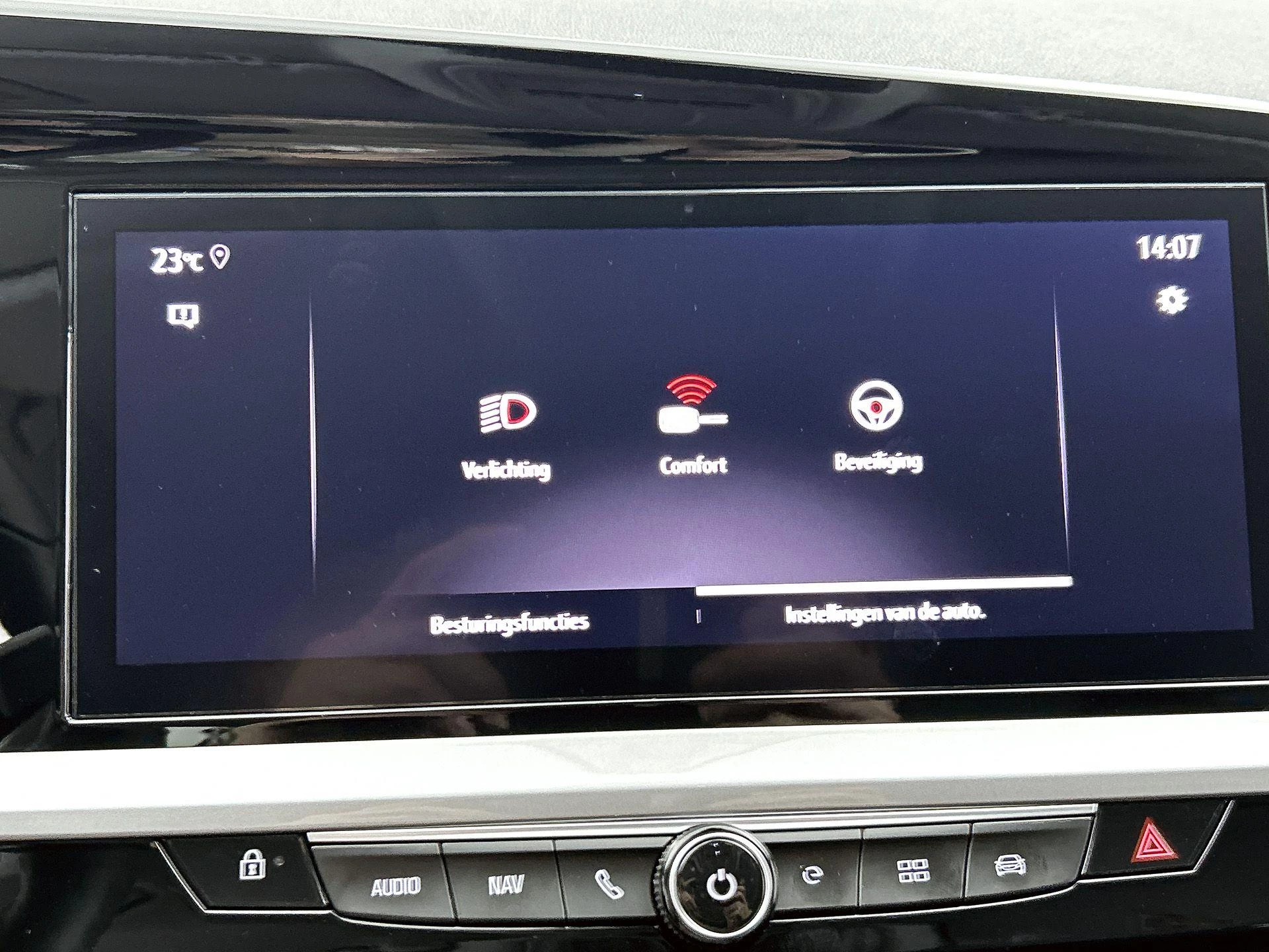 Opel Grandland 1.6 Turbo Plug-In Hybrid Business Elegance