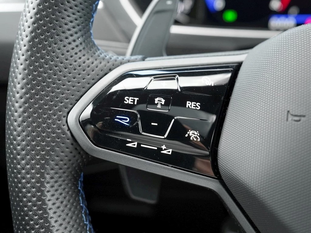 Volkswagen Tiguan R 2.0 TSI DSG 4Motion Navi/Pano/RFK