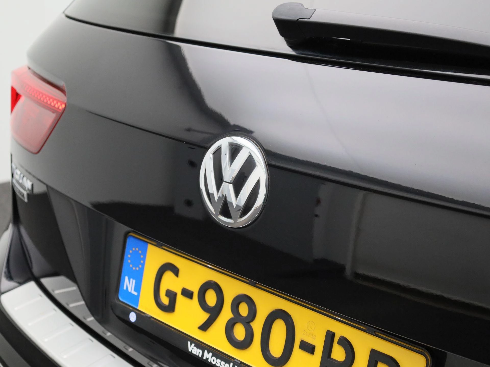 Volkswagen-Tiguan Allspace-image-47
