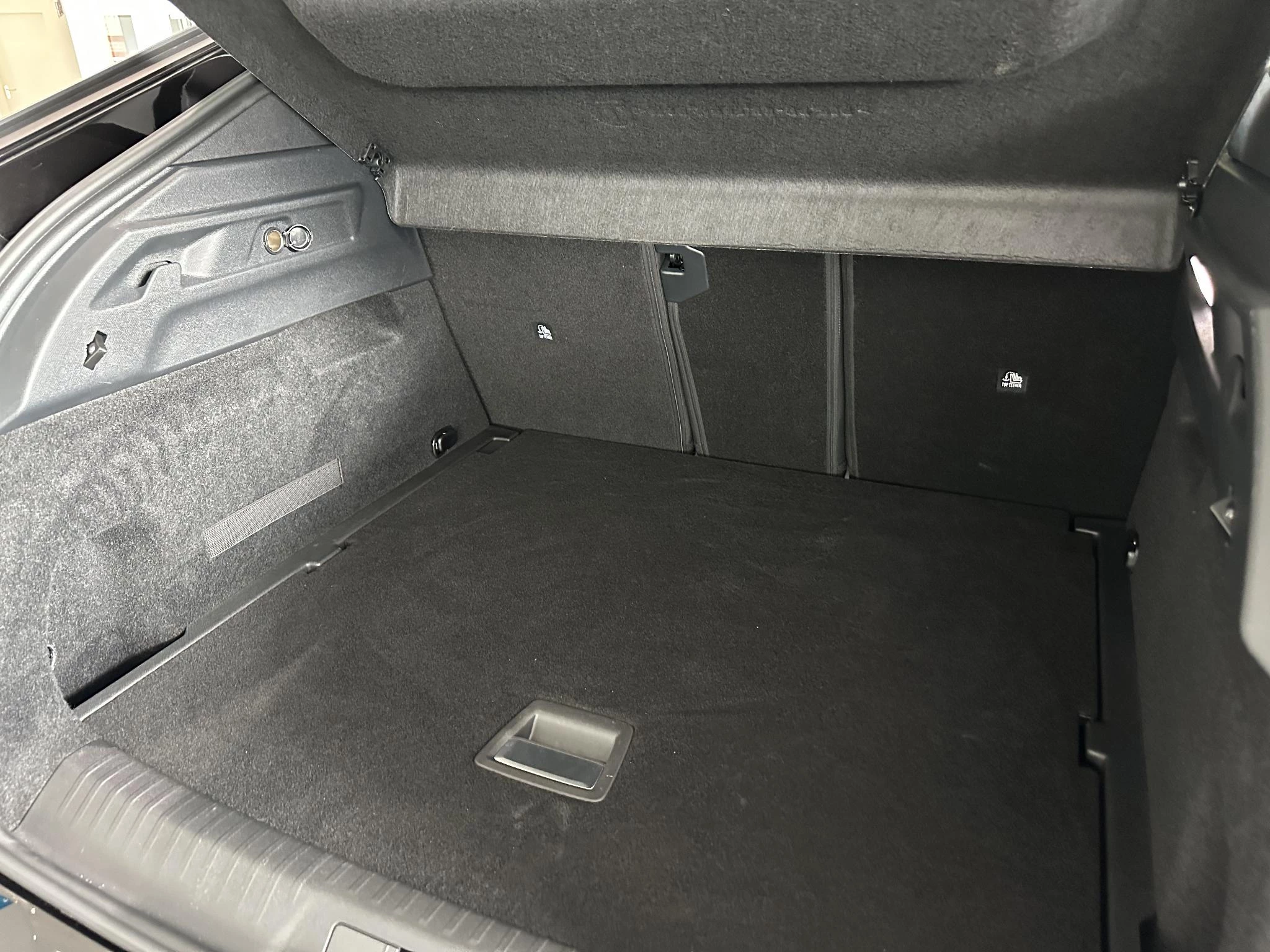 Peugeot-e-3008-image-10