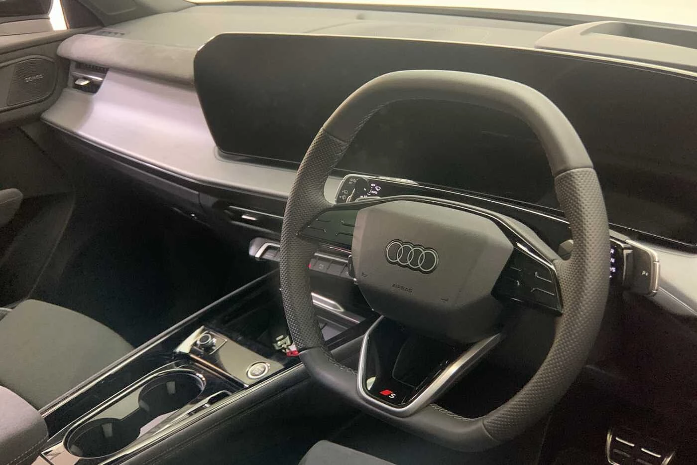 Audi-Q3-image-5