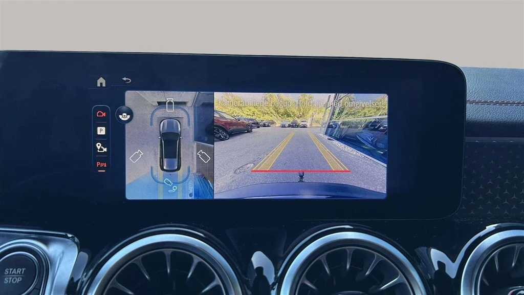 Mercedes-Benz-EQB-image-15