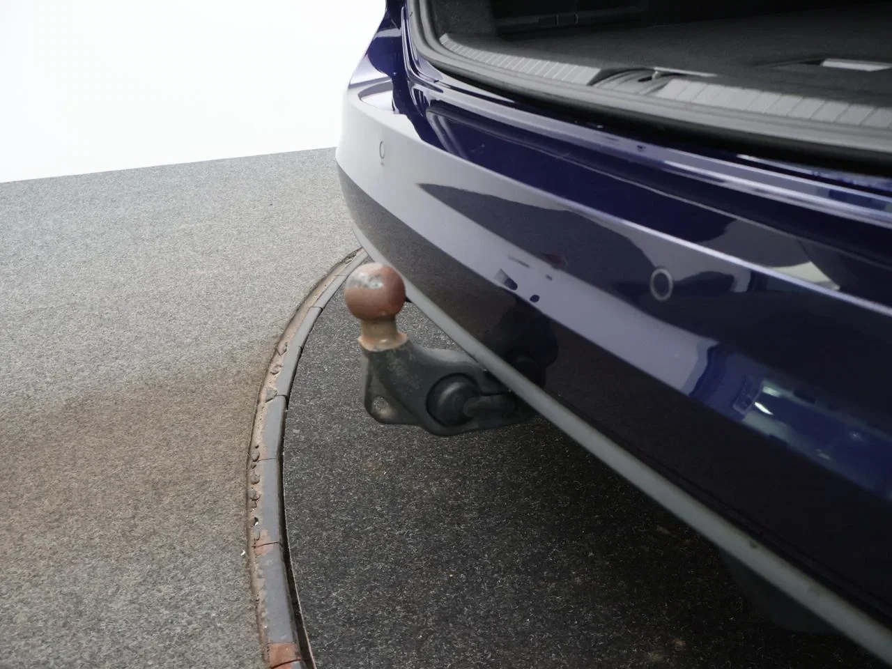 Volkswagen-Touran-image-28