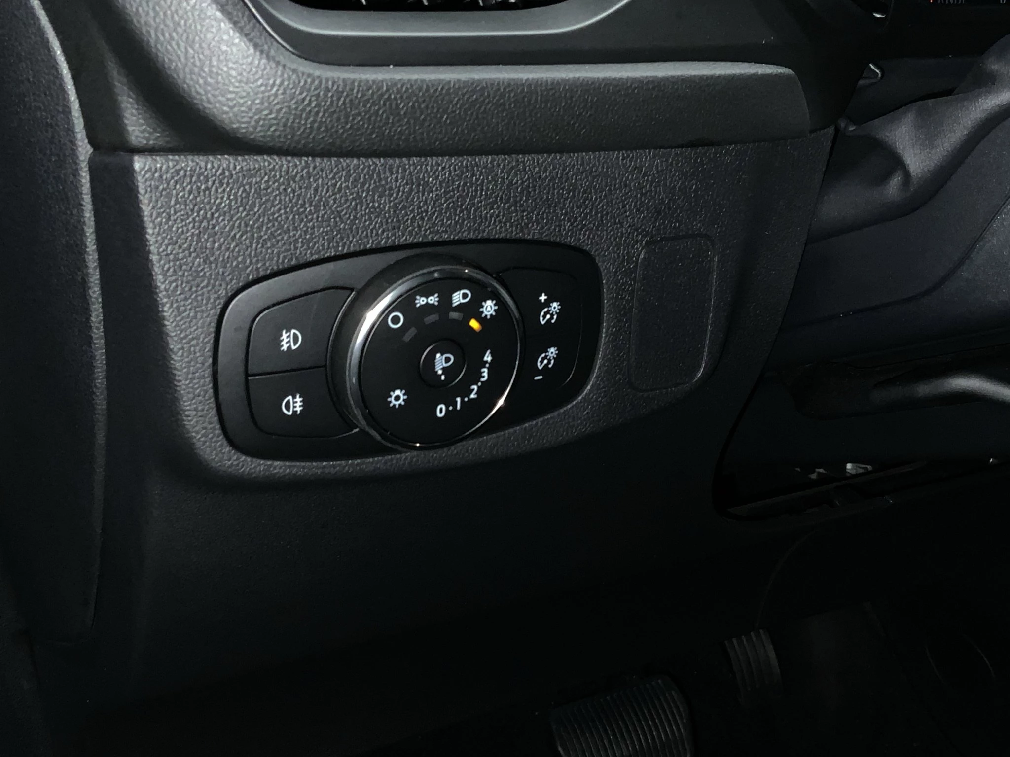 Ford Focus ST-Line X Turnier Aut.*AHK*ACC*HUD*KAM*NAVI*WINTER-PKT.