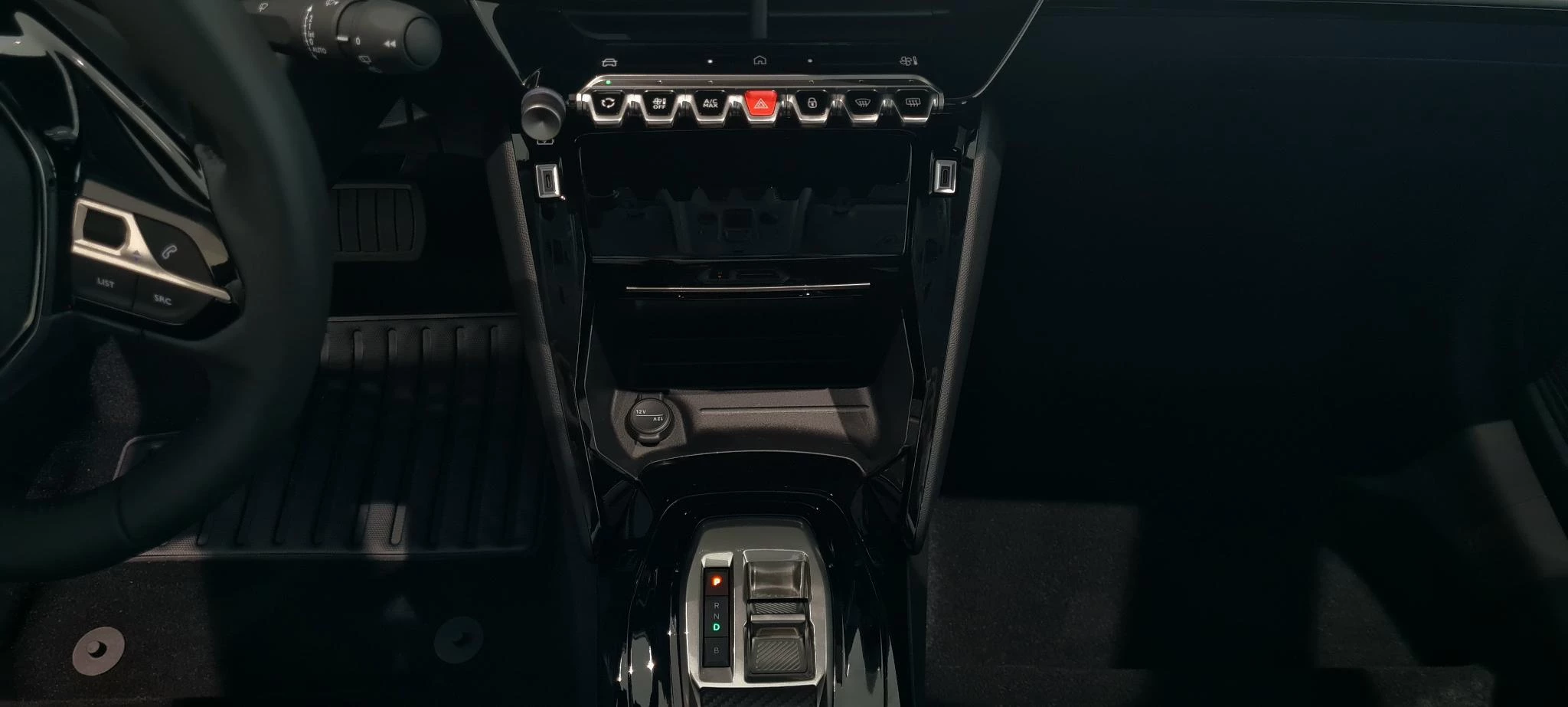 Peugeot-e-208-image-17