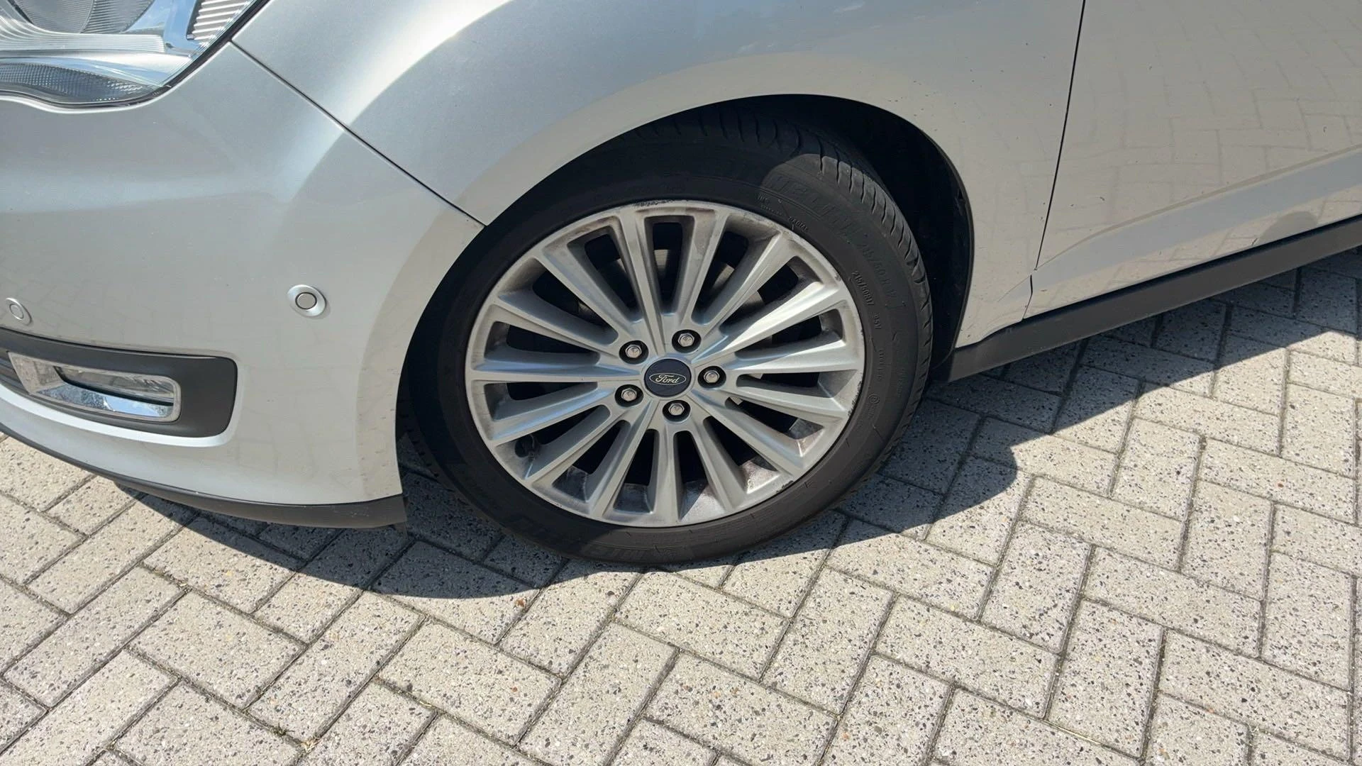 Ford-C-MAX-image-6