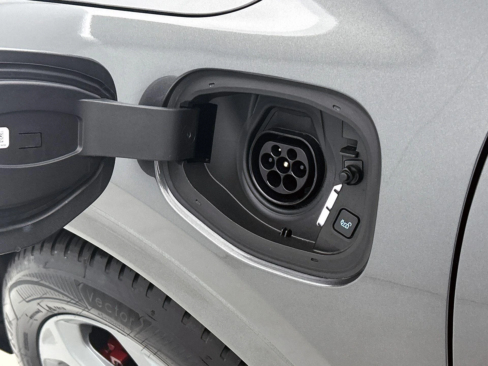 Ford-Kuga-image-8