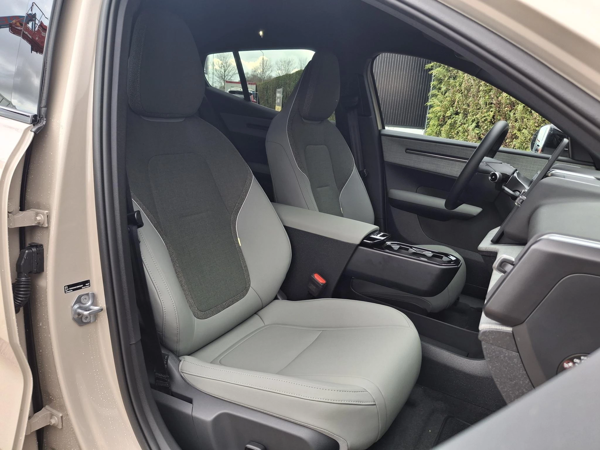 Volvo-EX30-image-3