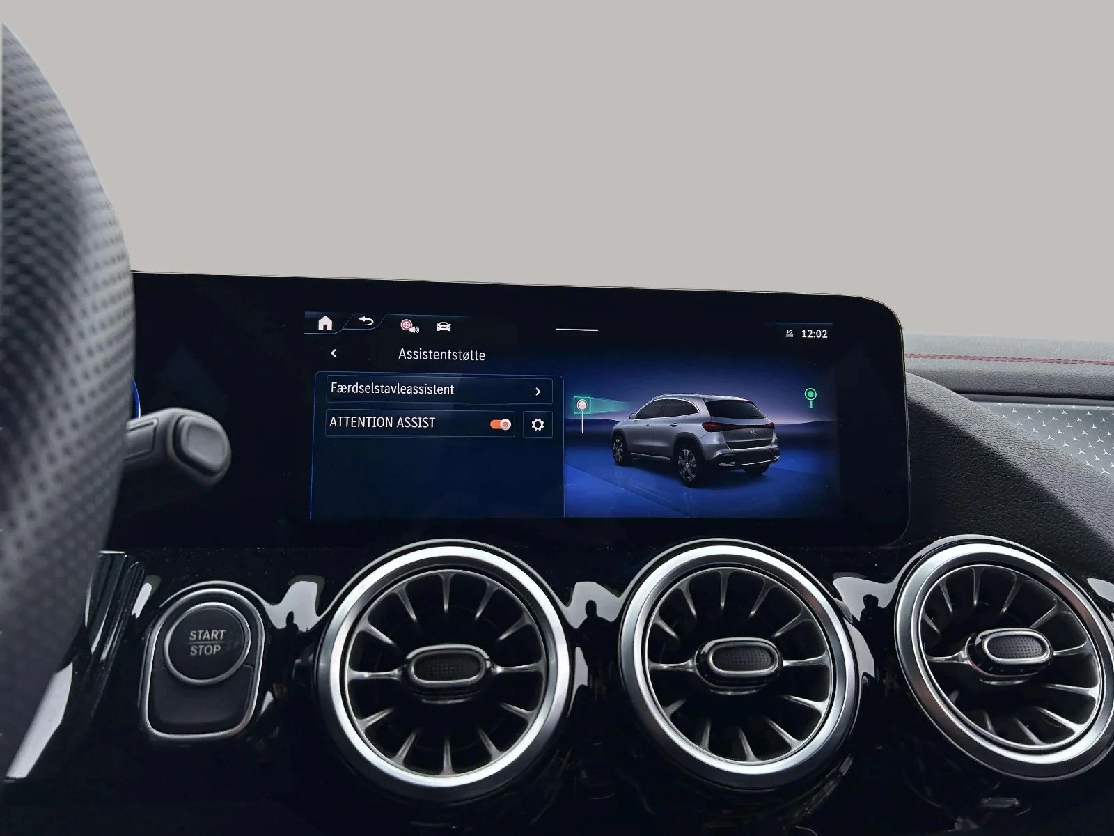 Mercedes-Benz-EQA-image-18