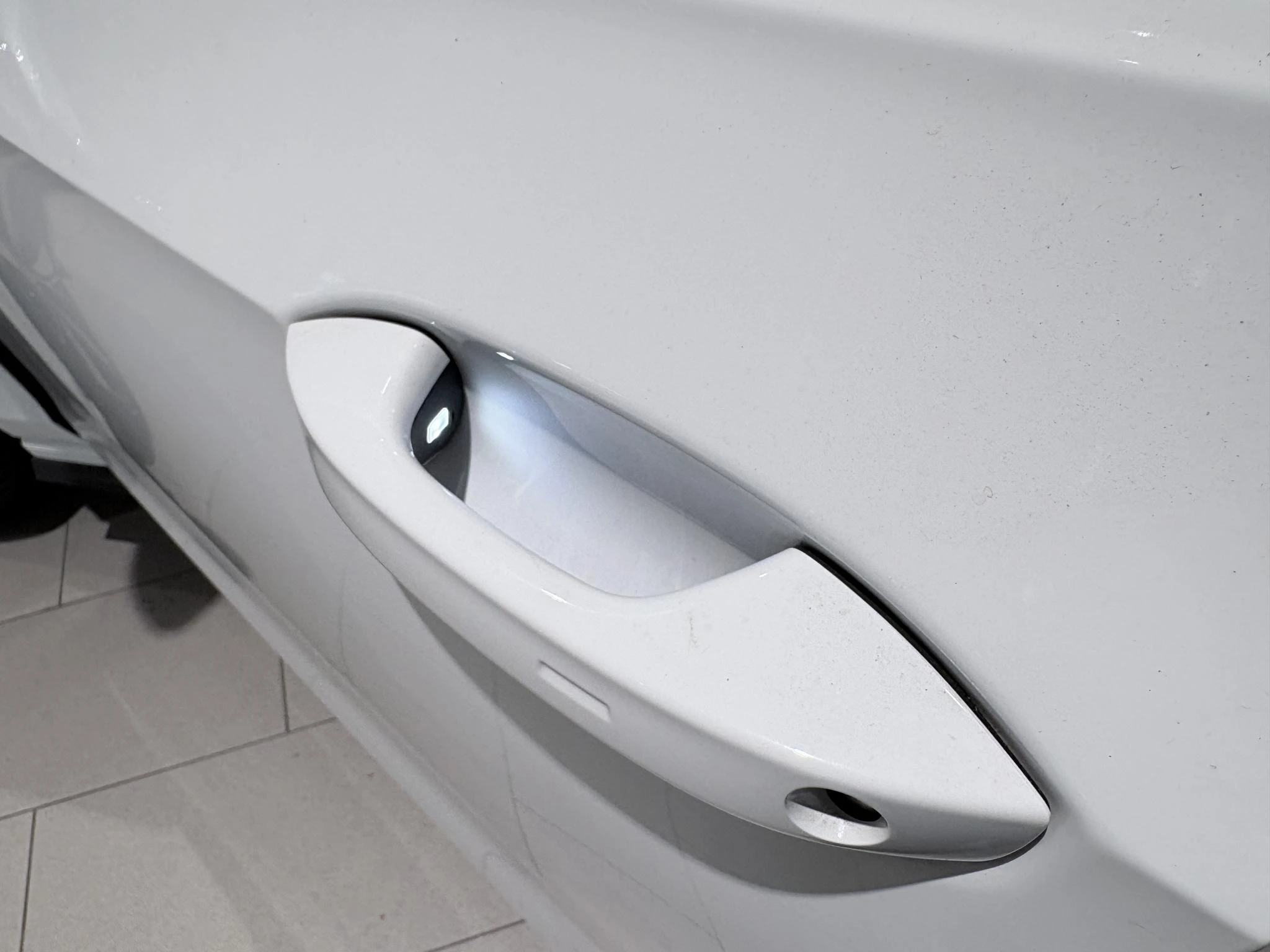 Volkswagen-Golf-image-10