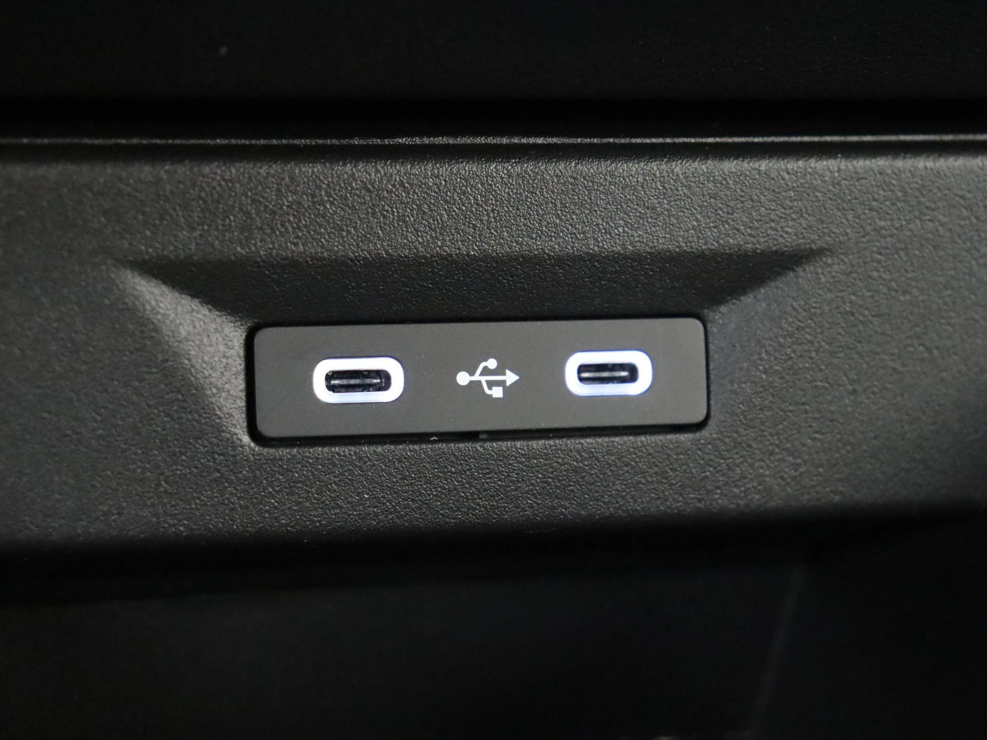 Renault-Clio-image-23