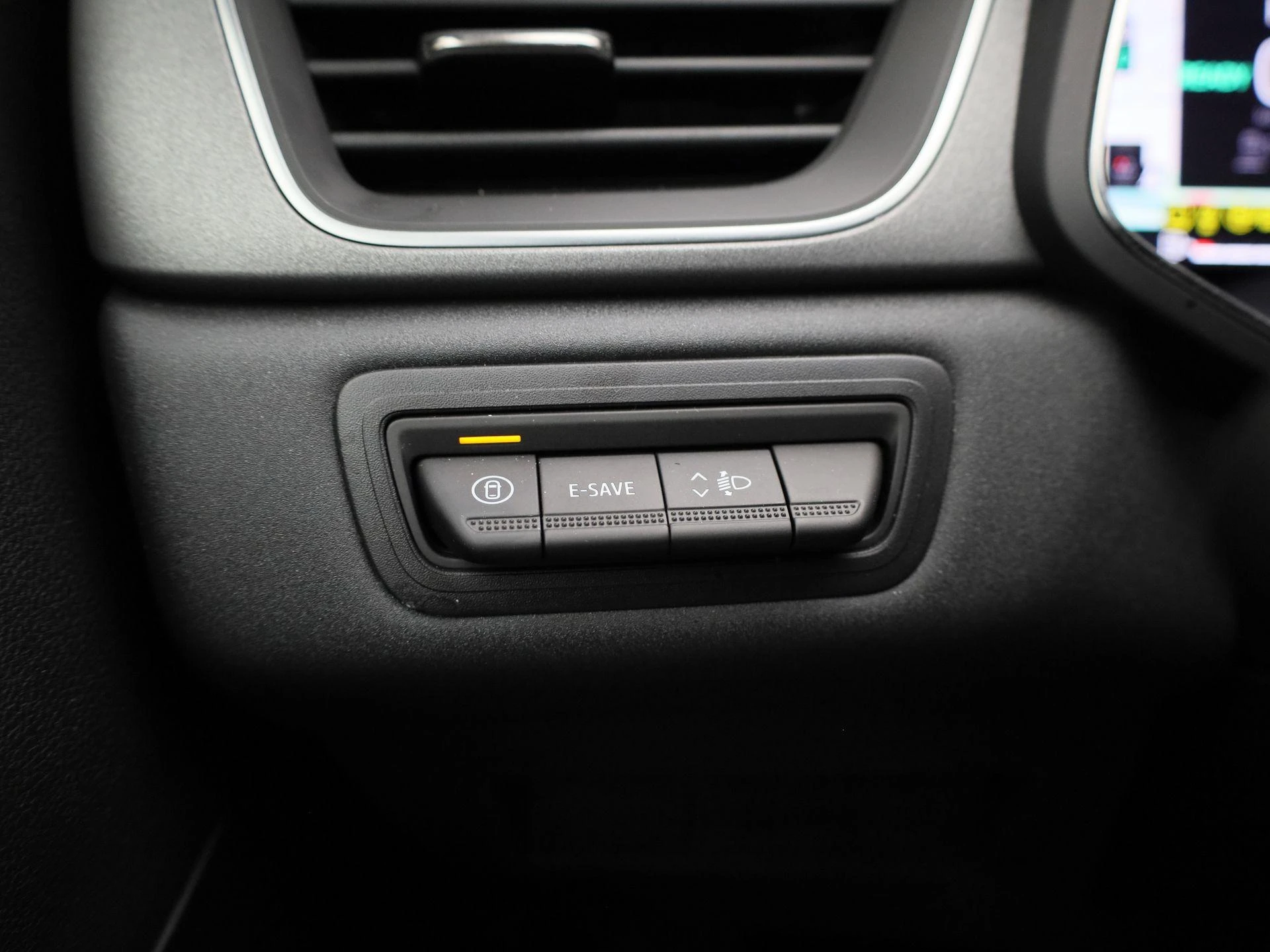 Renault-Captur-image-21
