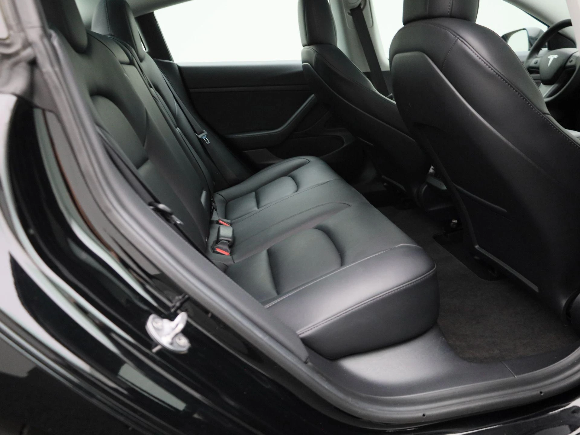 Tesla Model 3 Standard RWD Plus 60 kWh