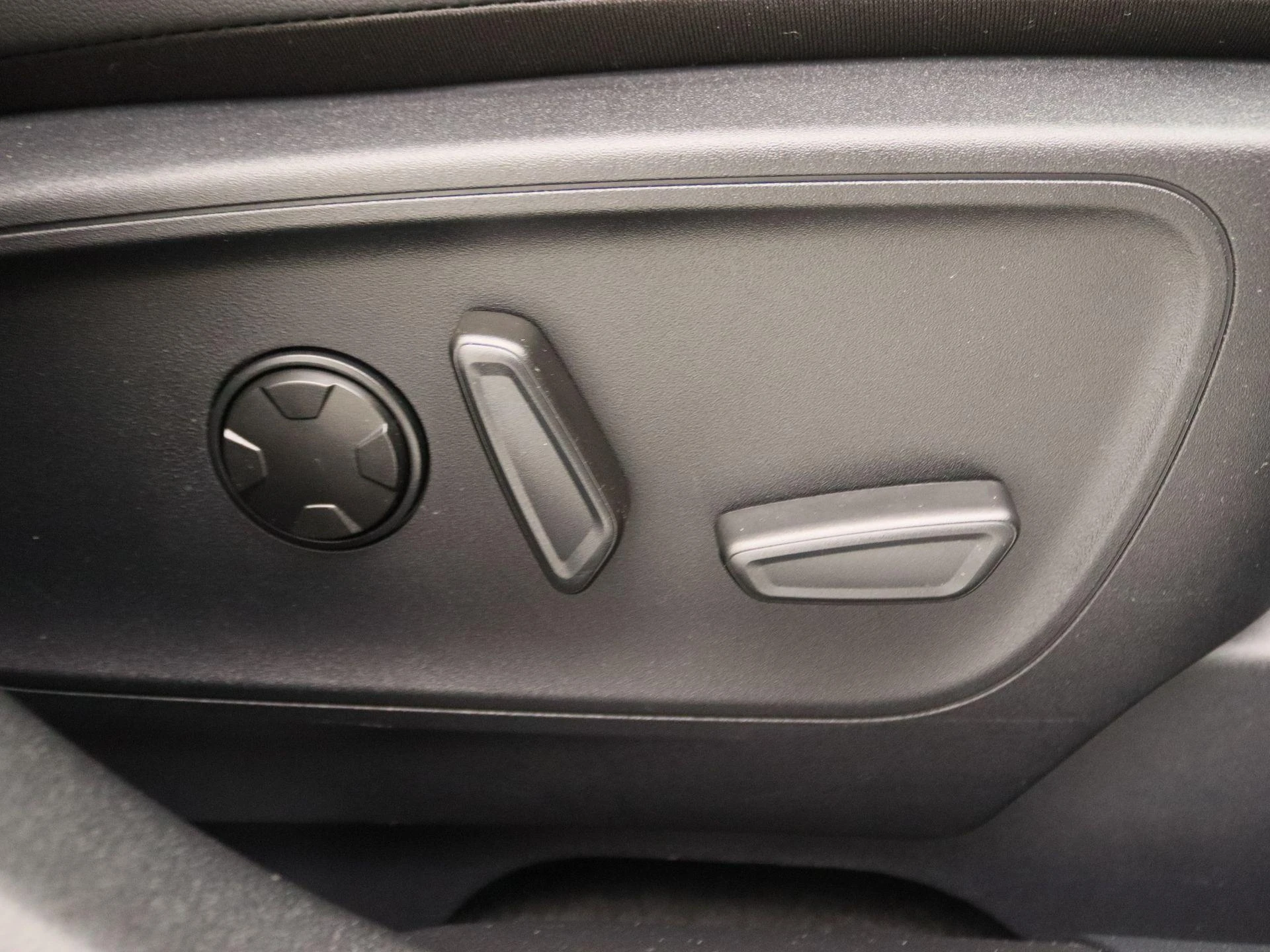 Ford-Kuga-image-27
