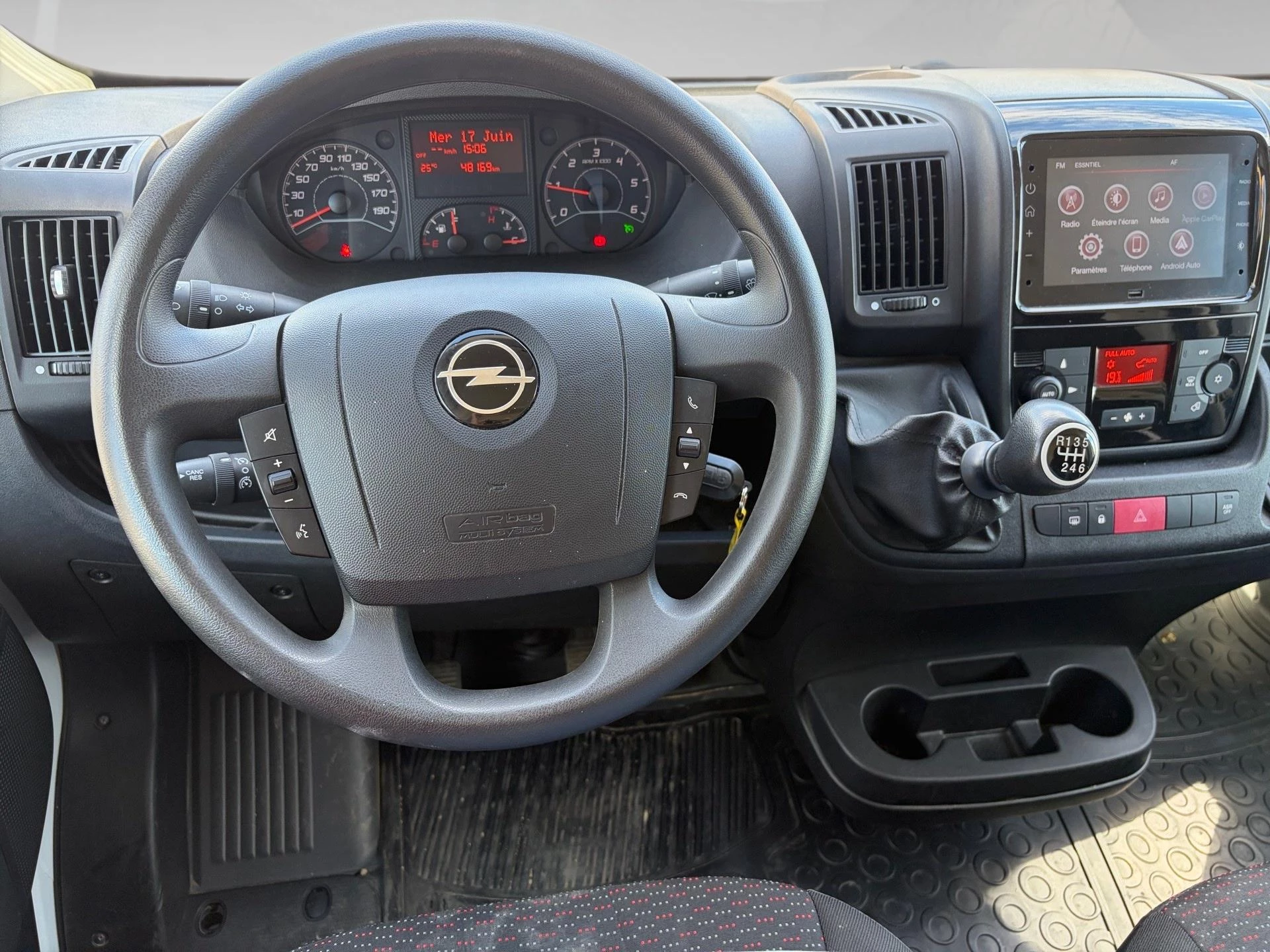 Opel Movano 35 2.2 Turbo D S/S VI-E 140 MT6 L2