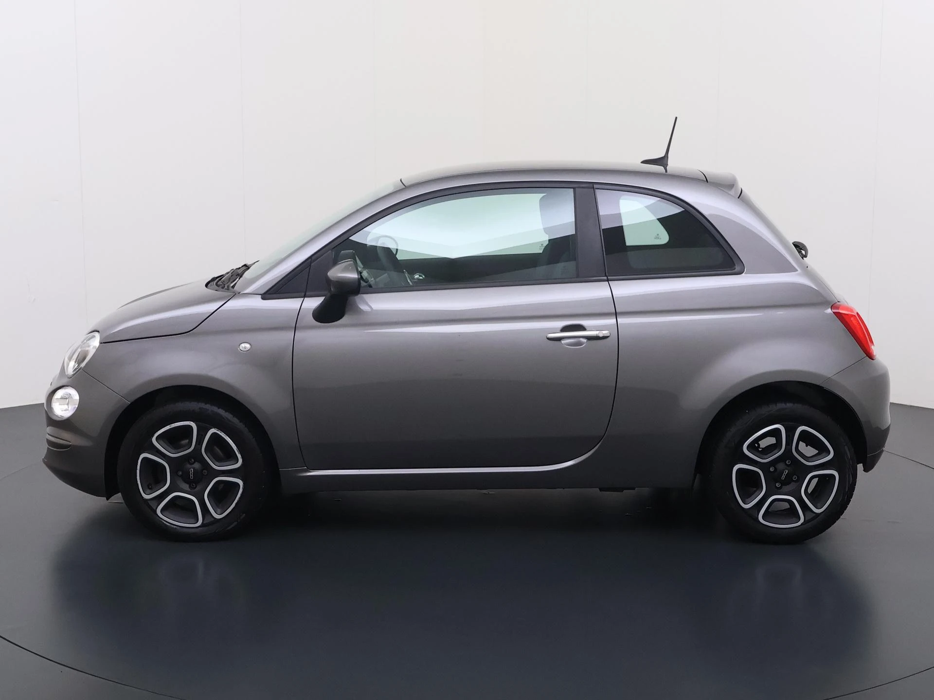 Fiat-500-image-3