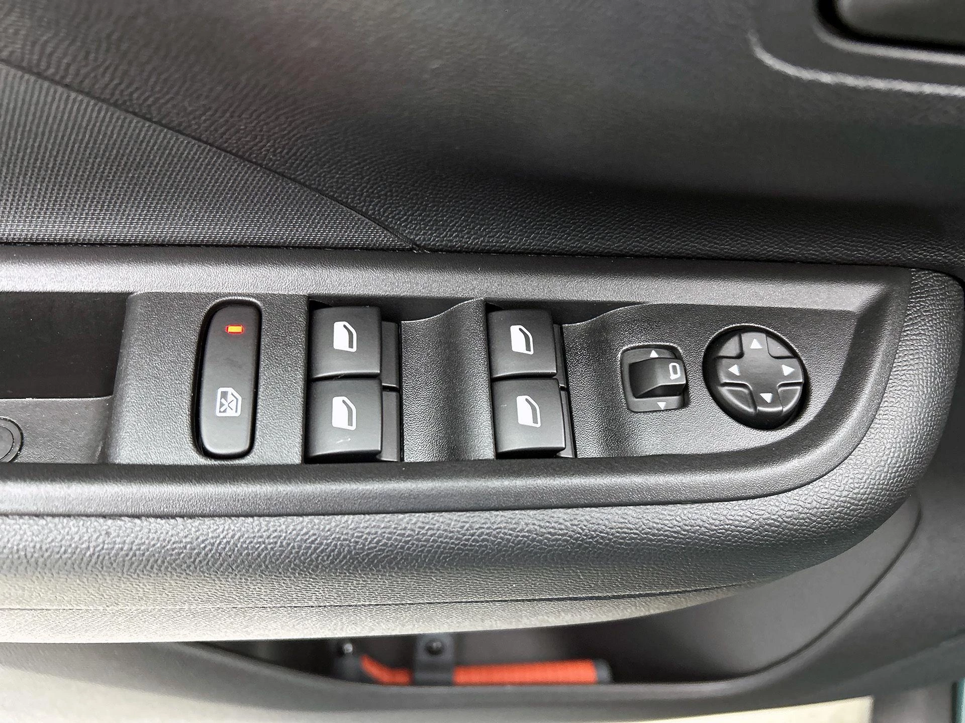 Opel Frontera 1.2 Turbo Hybrid Edition