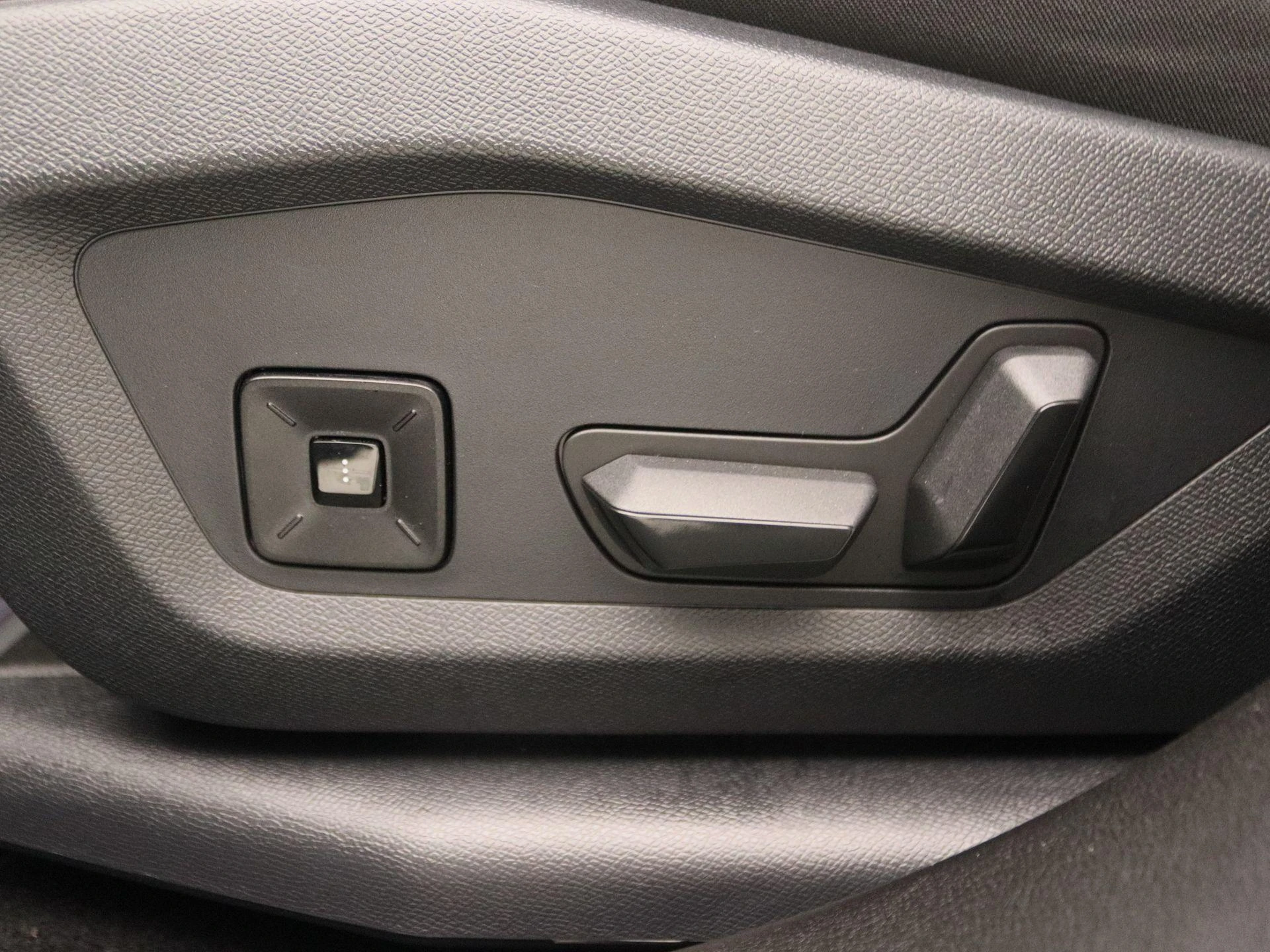 Jeep-Compass-image-11