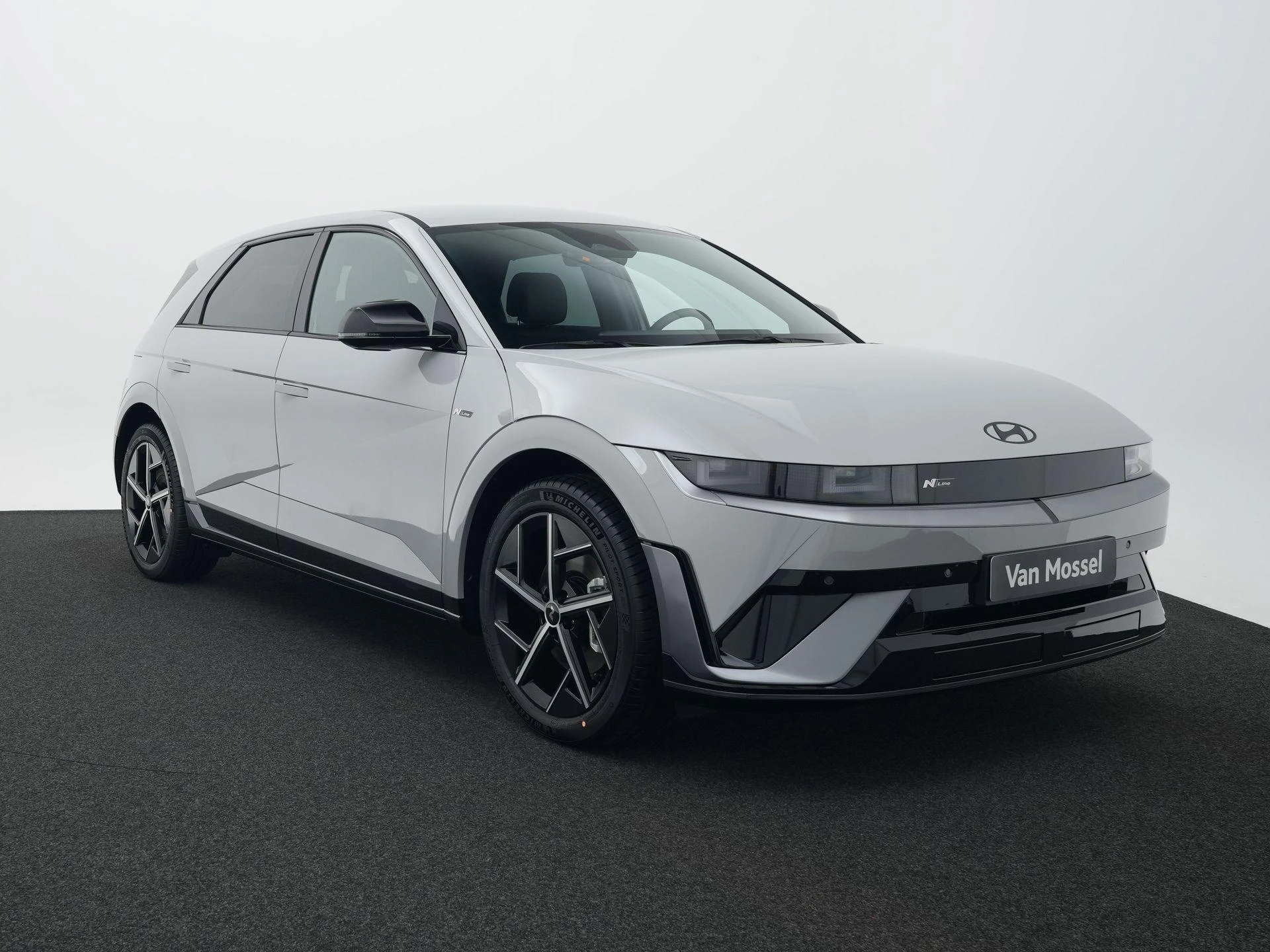 Hyundai-IONIQ 5-image-12