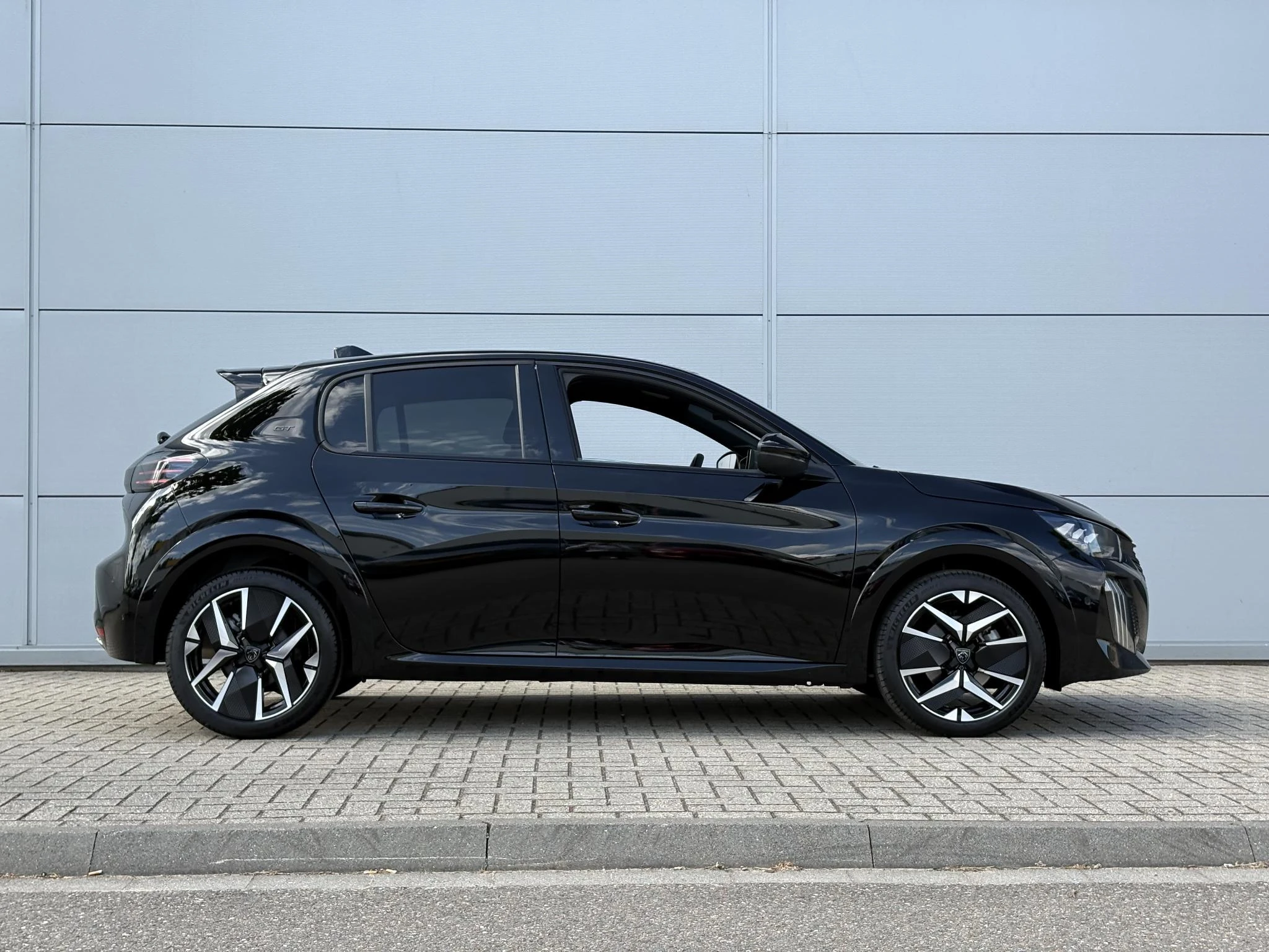 Peugeot-208-image-6