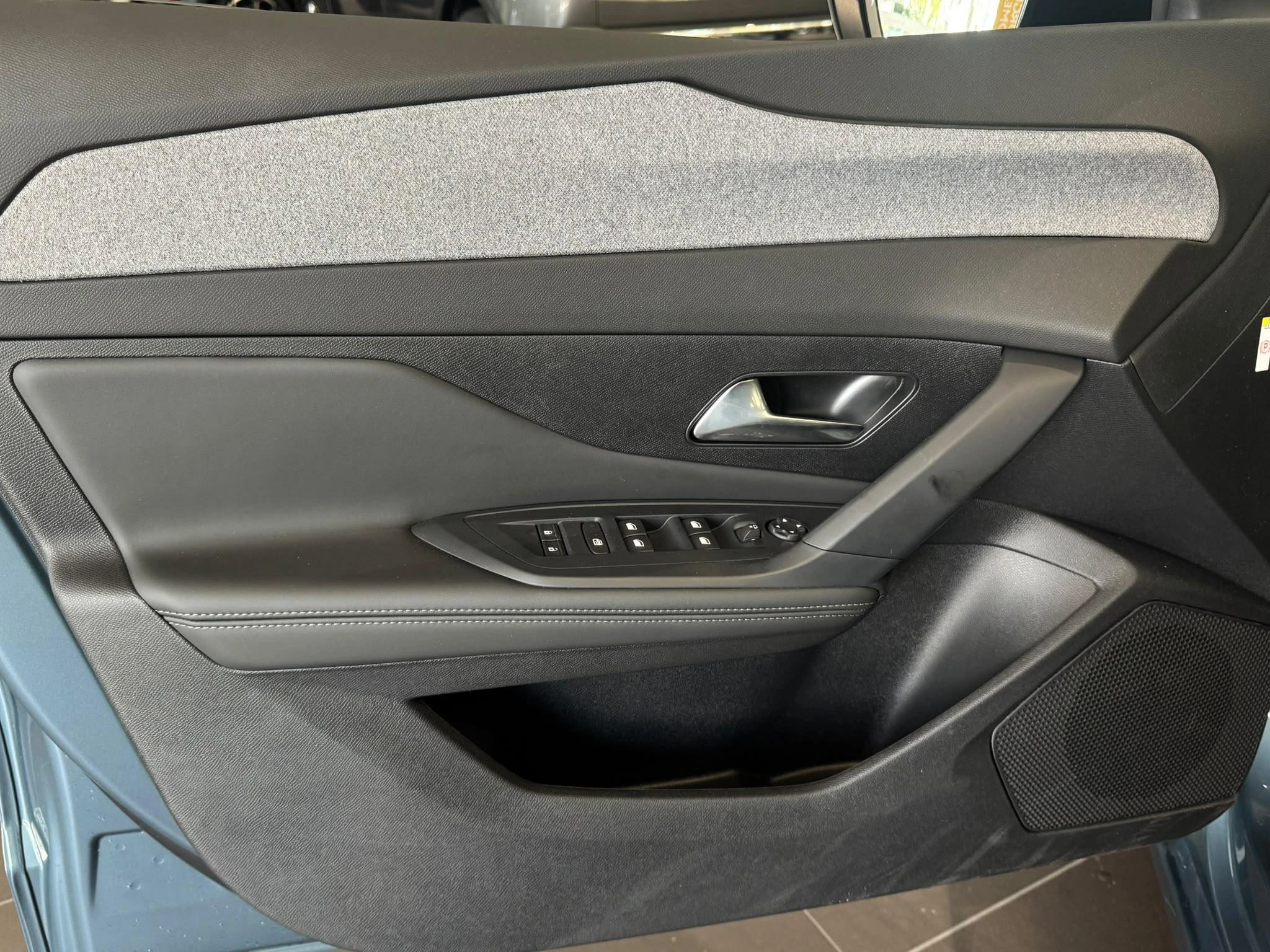 Peugeot-308-image-11