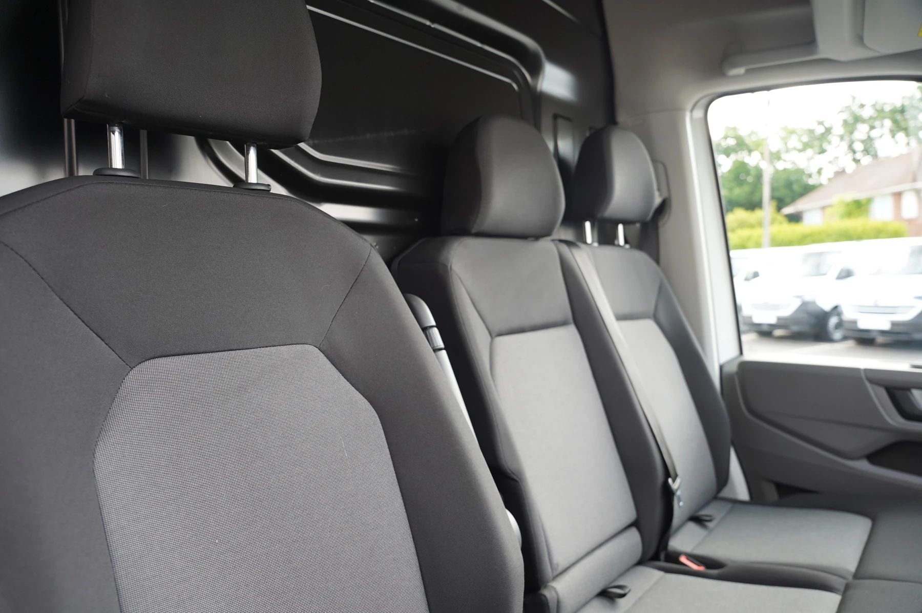Volkswagen-Crafter-image-8
