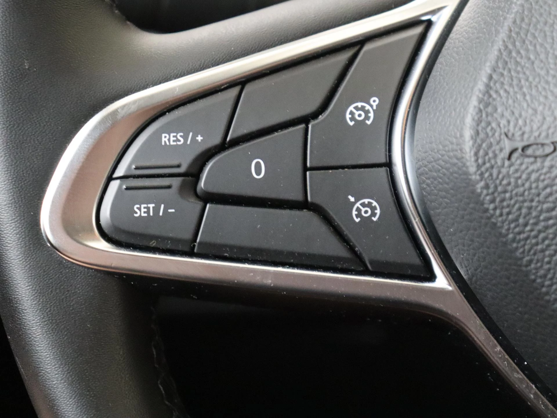 Renault Captur 1.6 E-Tech Hybrid 145 Zen