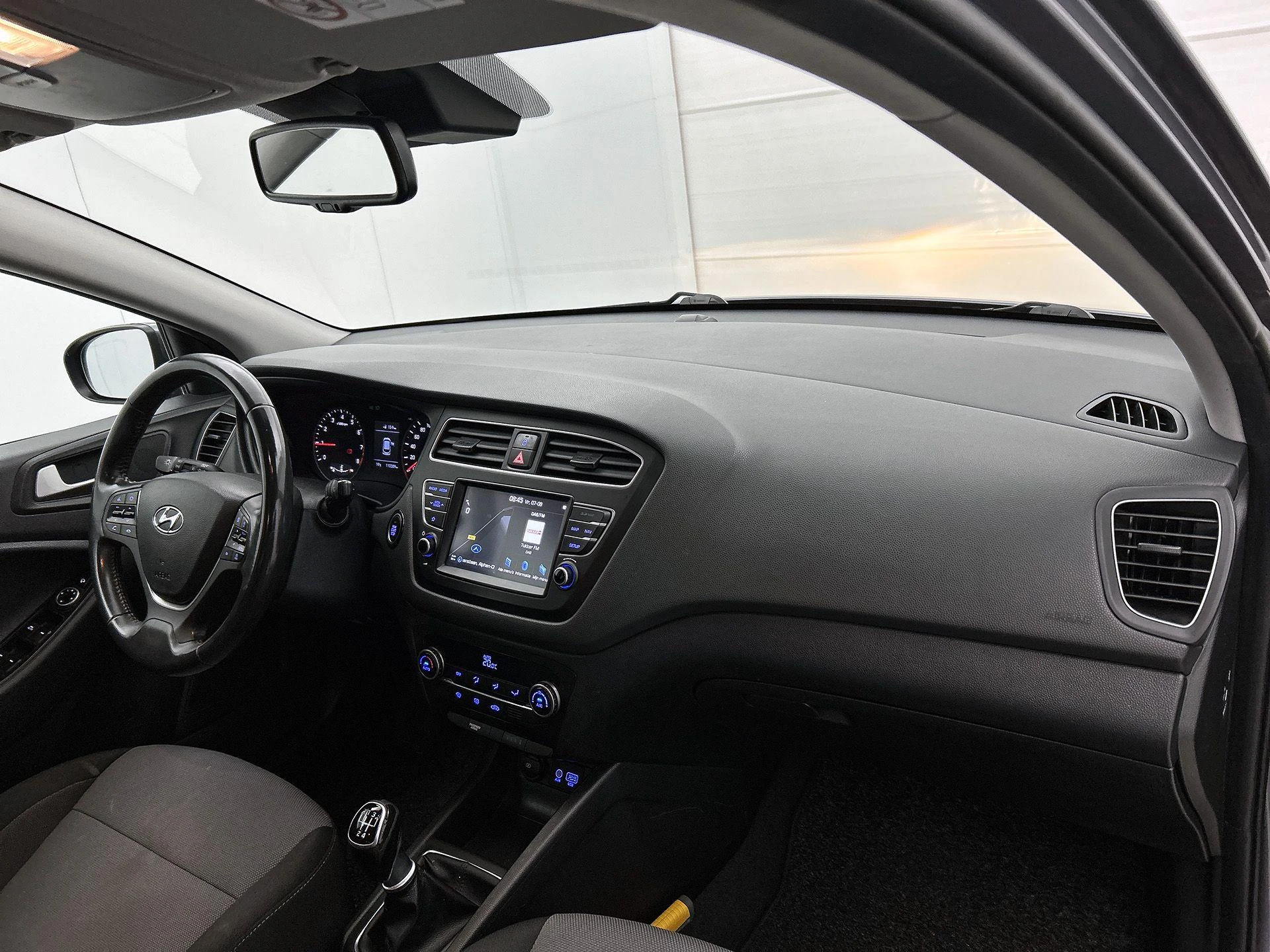 Hyundai-i20-image-18