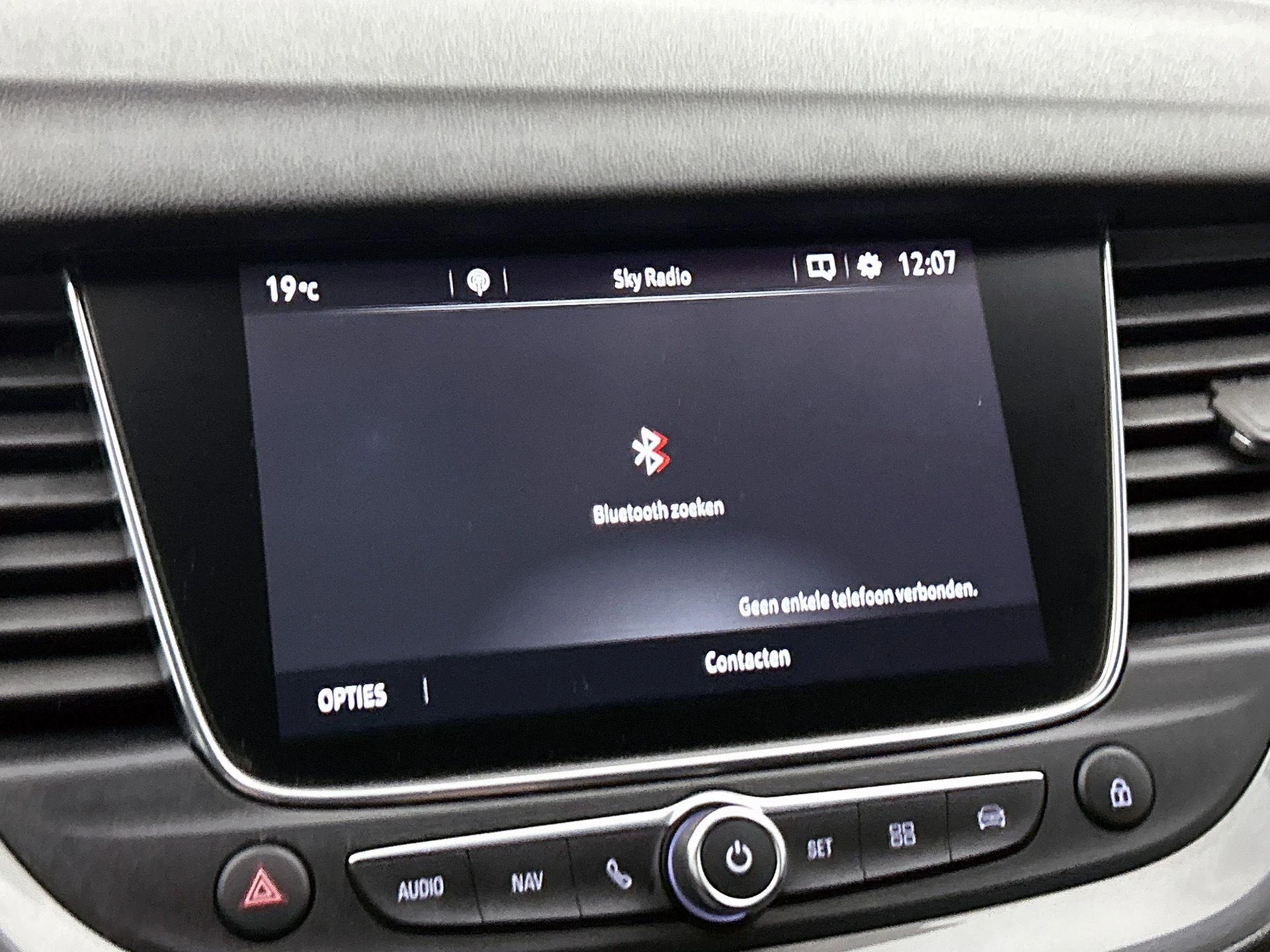 Opel-Grandland X-image-6