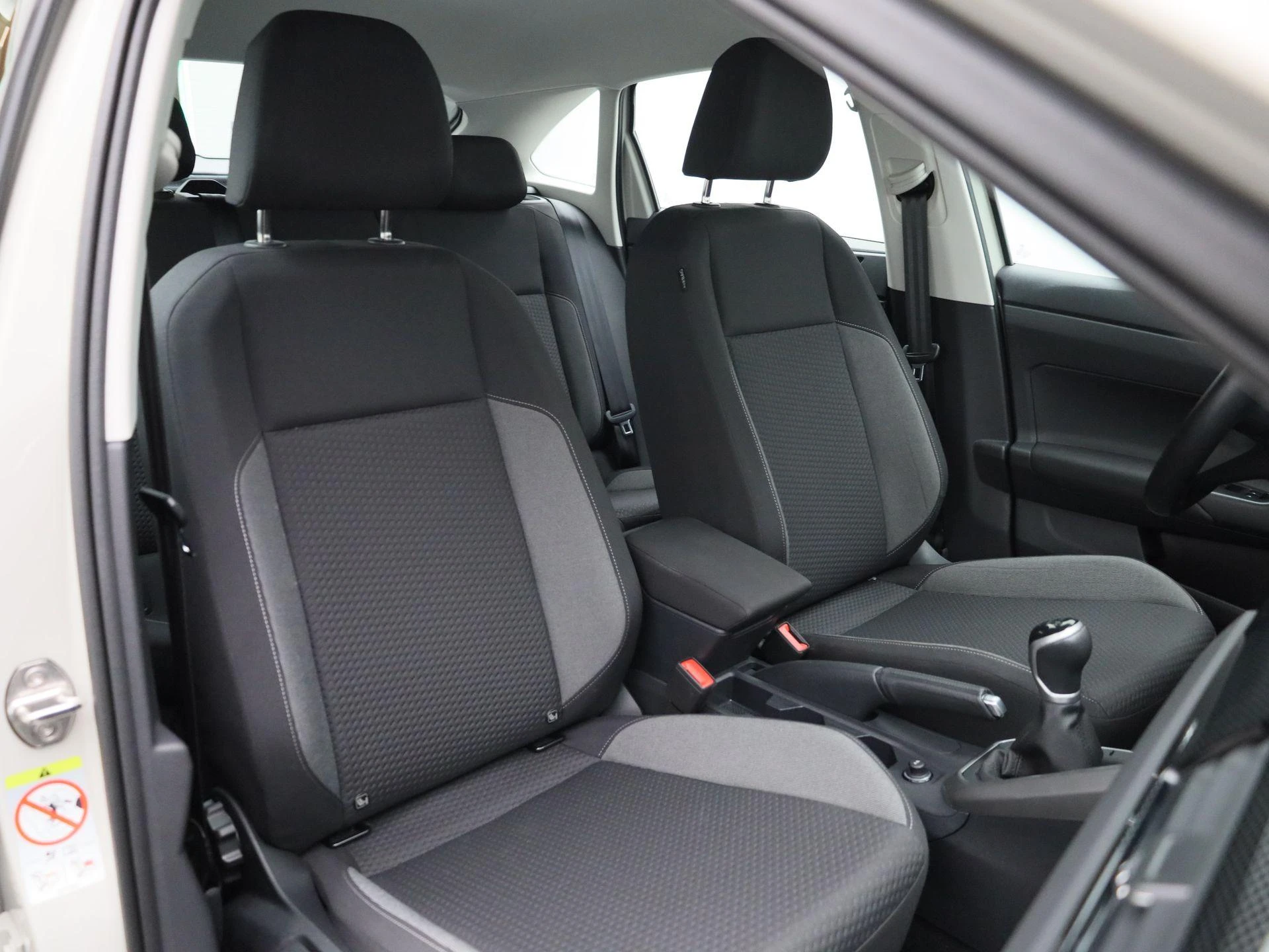 Volkswagen-Taigo-image-33