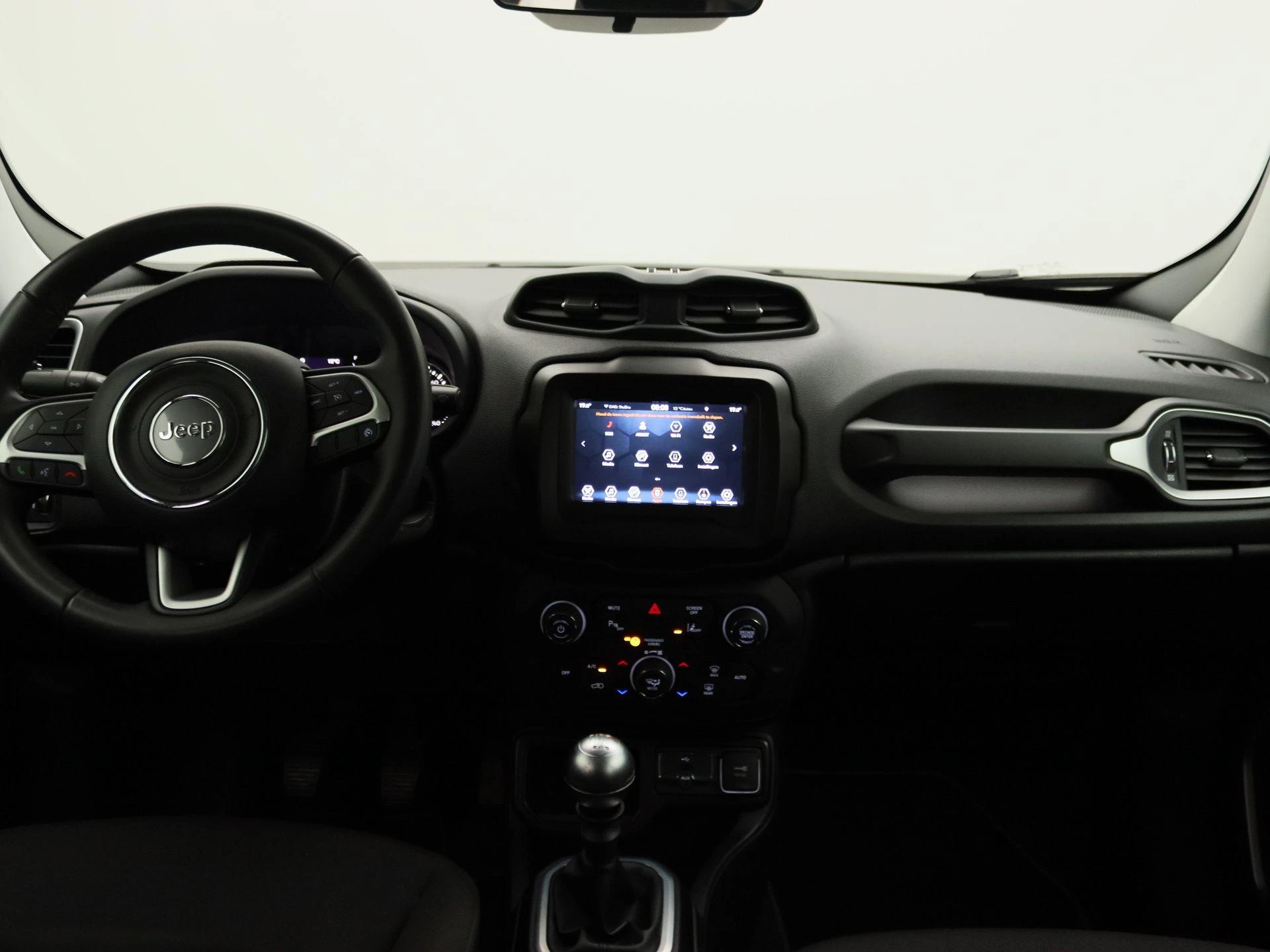 Jeep-Renegade-image-6