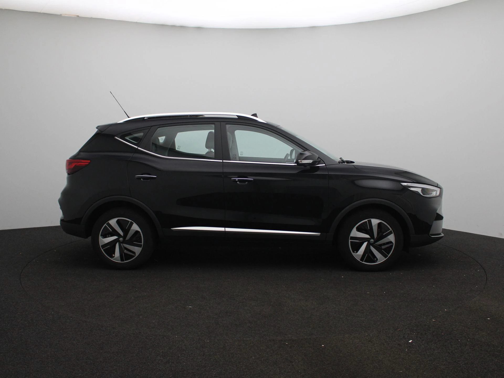 MG-ZS EV-image-9