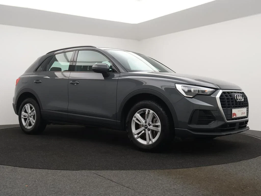 Audi-Q3-image-24