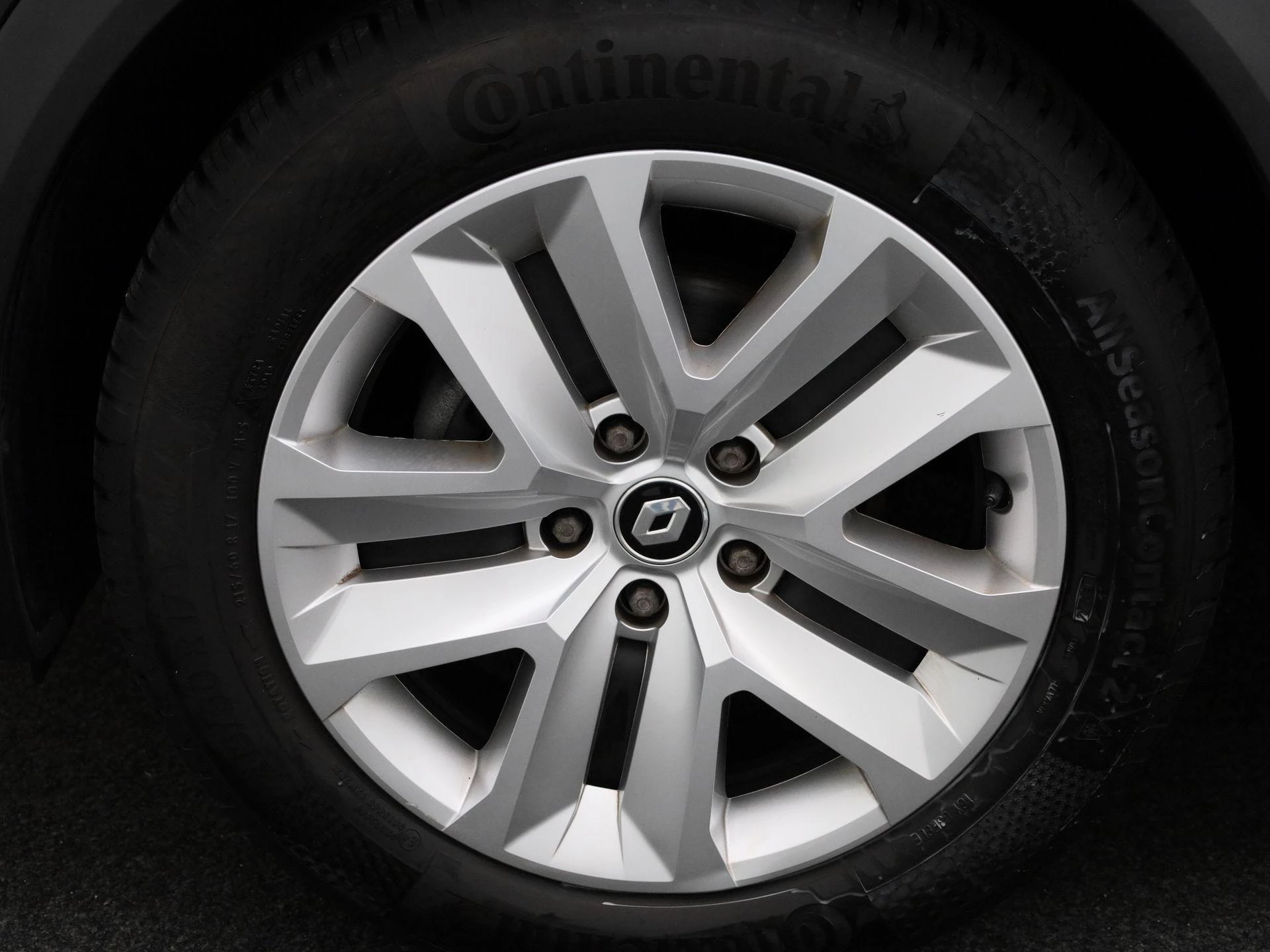 Renault-Captur-image-12