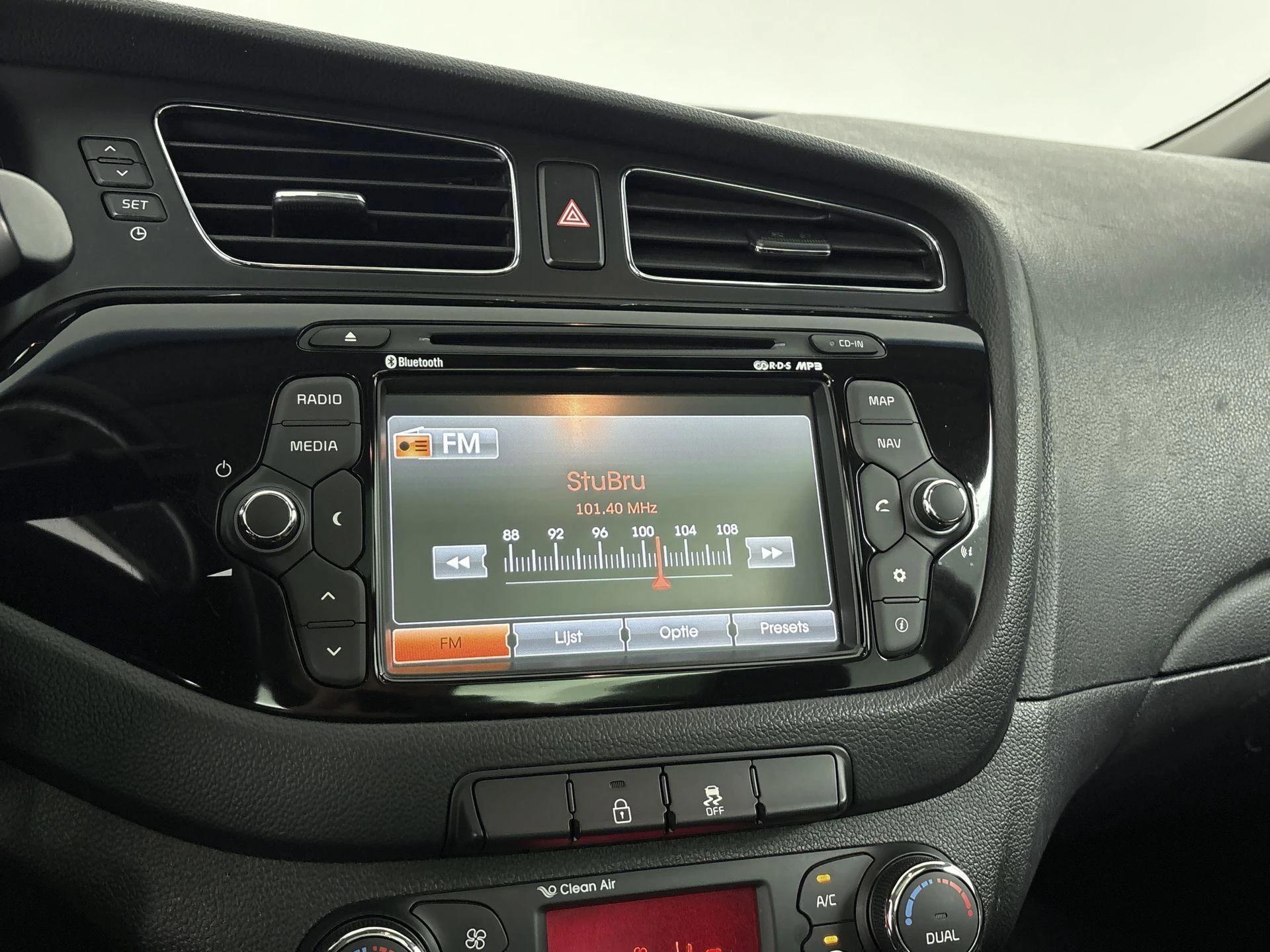 Kia-cee'd-image-8