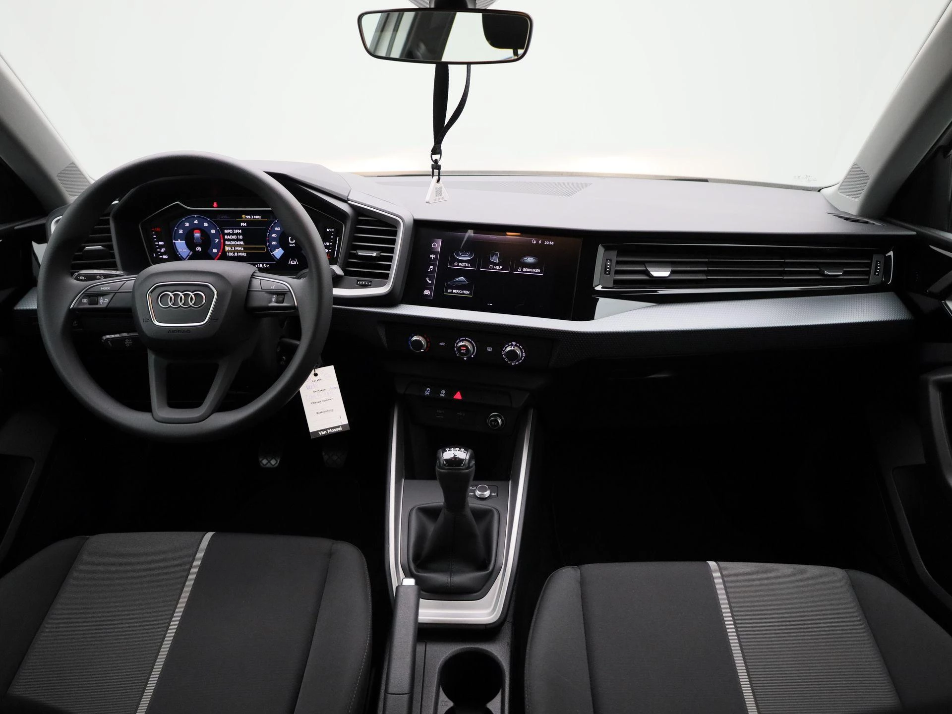 Audi-A1 Sportback-image-31