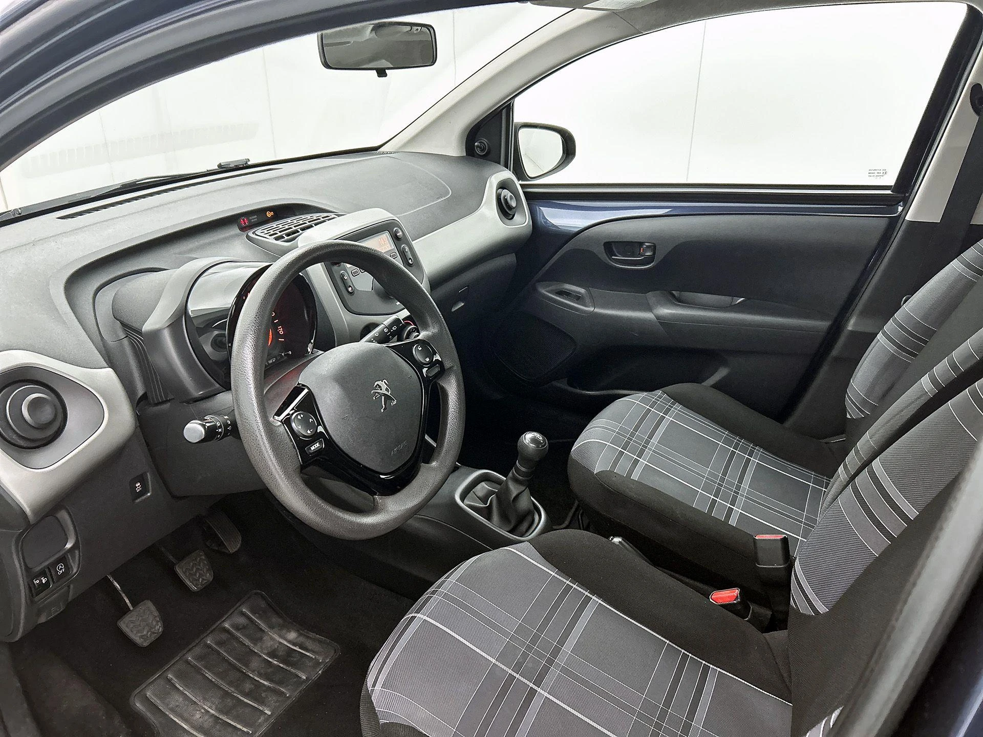 Peugeot-108-image-10