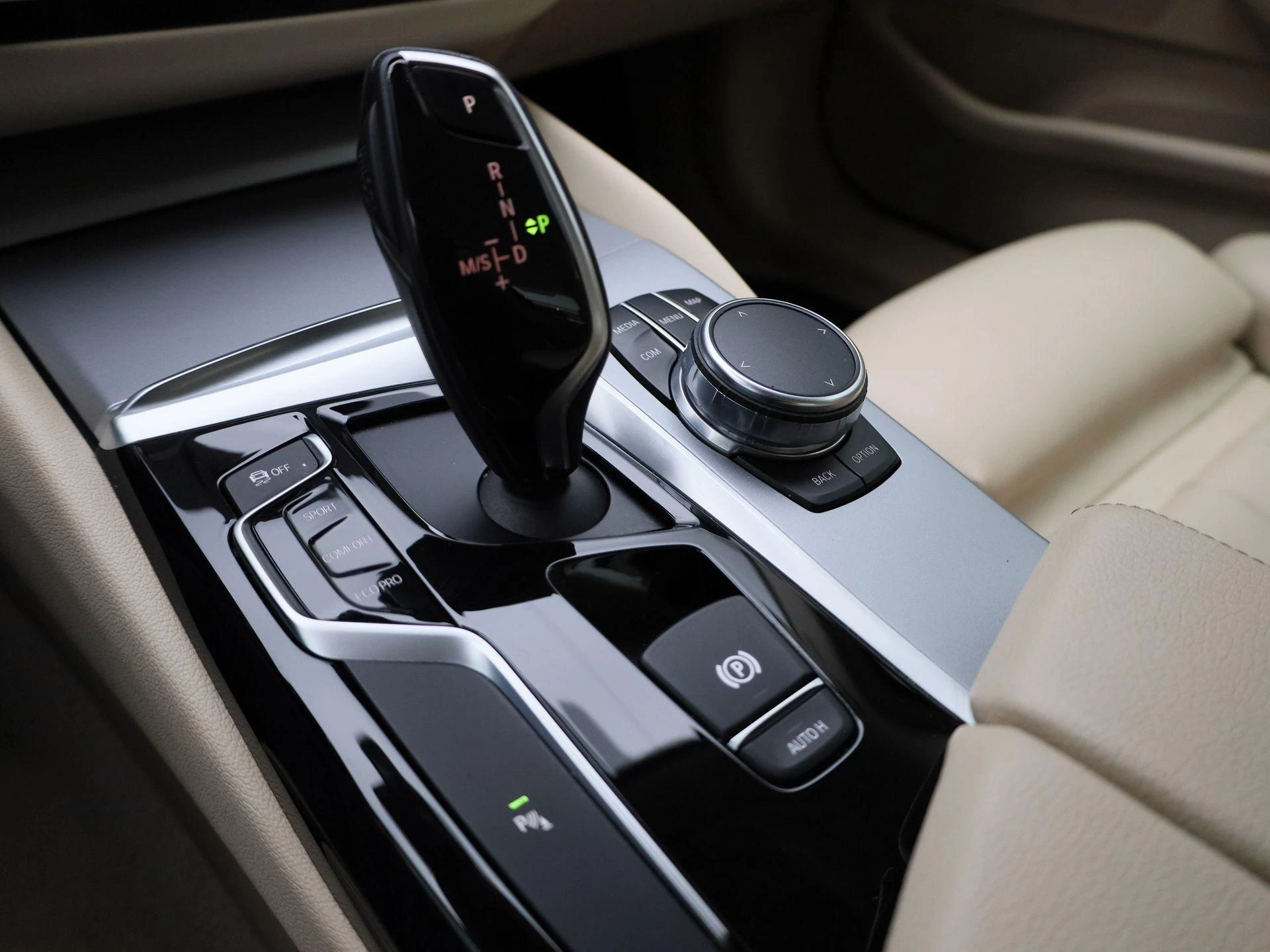 BMW-5 Serie-image-23