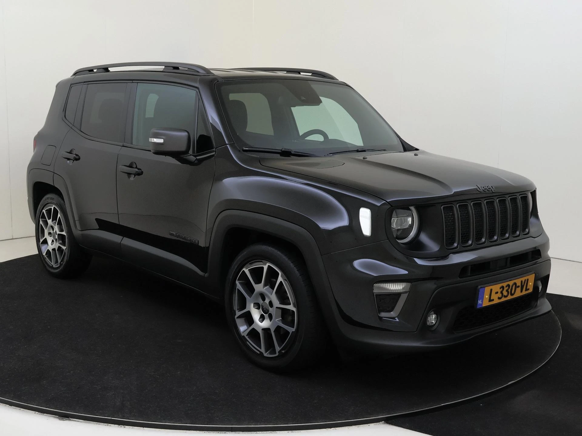 Jeep-Renegade-image-1