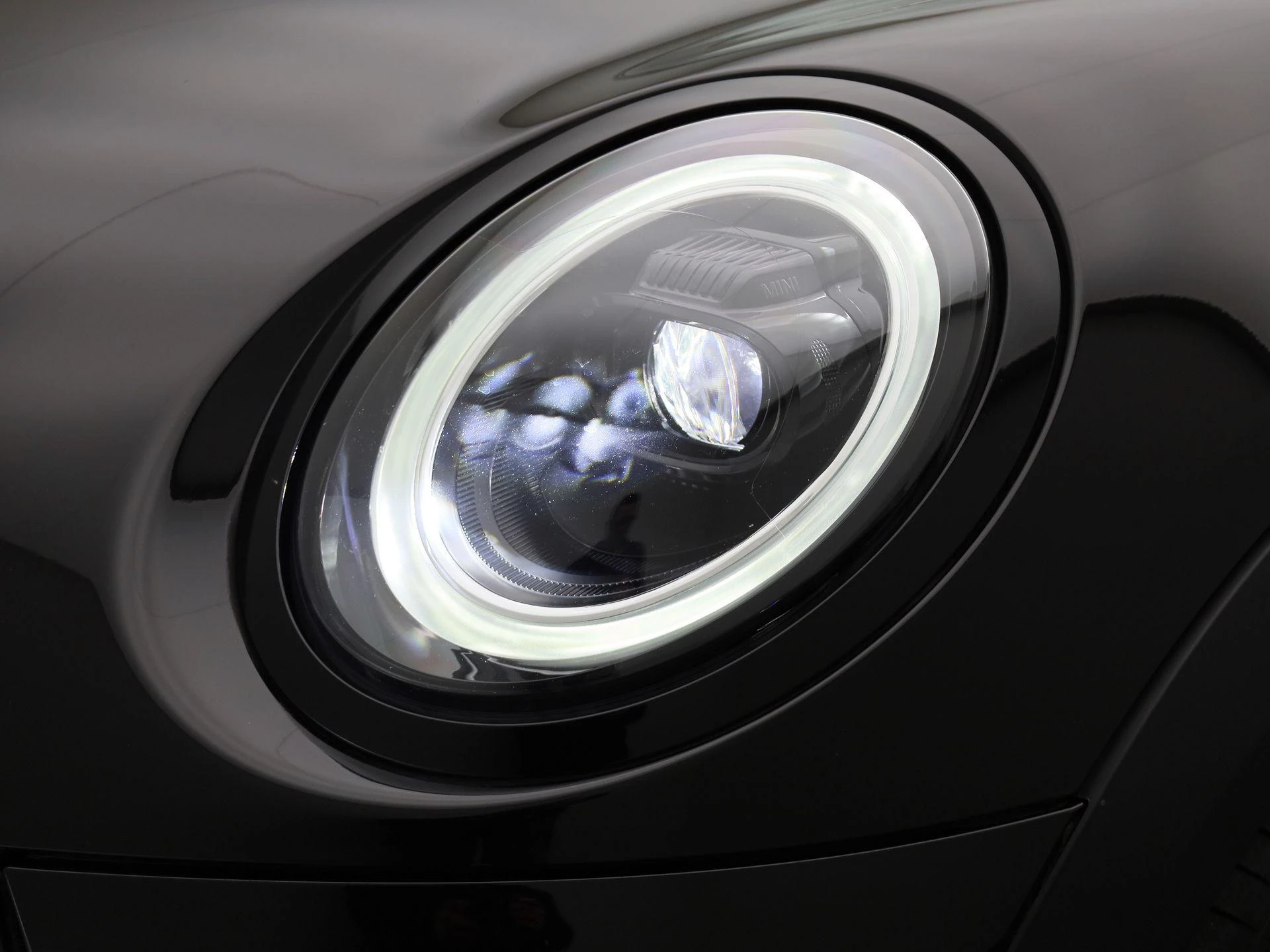 MINI-Cooper-image-12