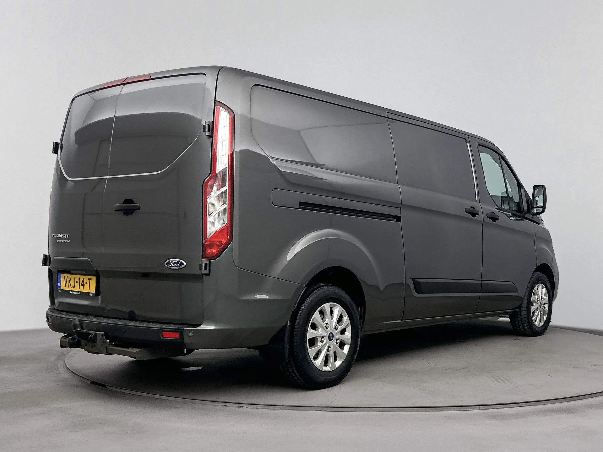 Ford-Transit Custom-image-6