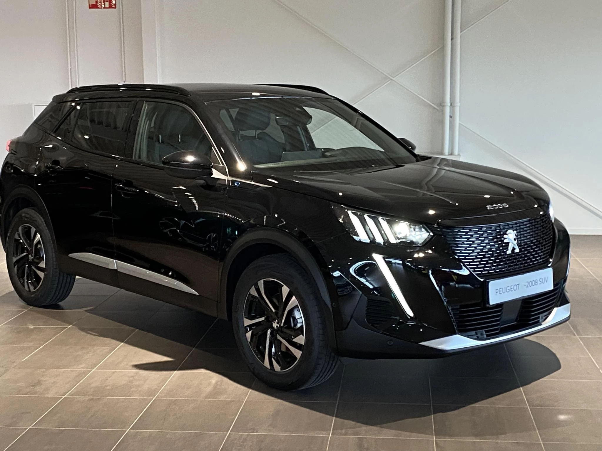 Peugeot e-2008 EV GT 50 kWh