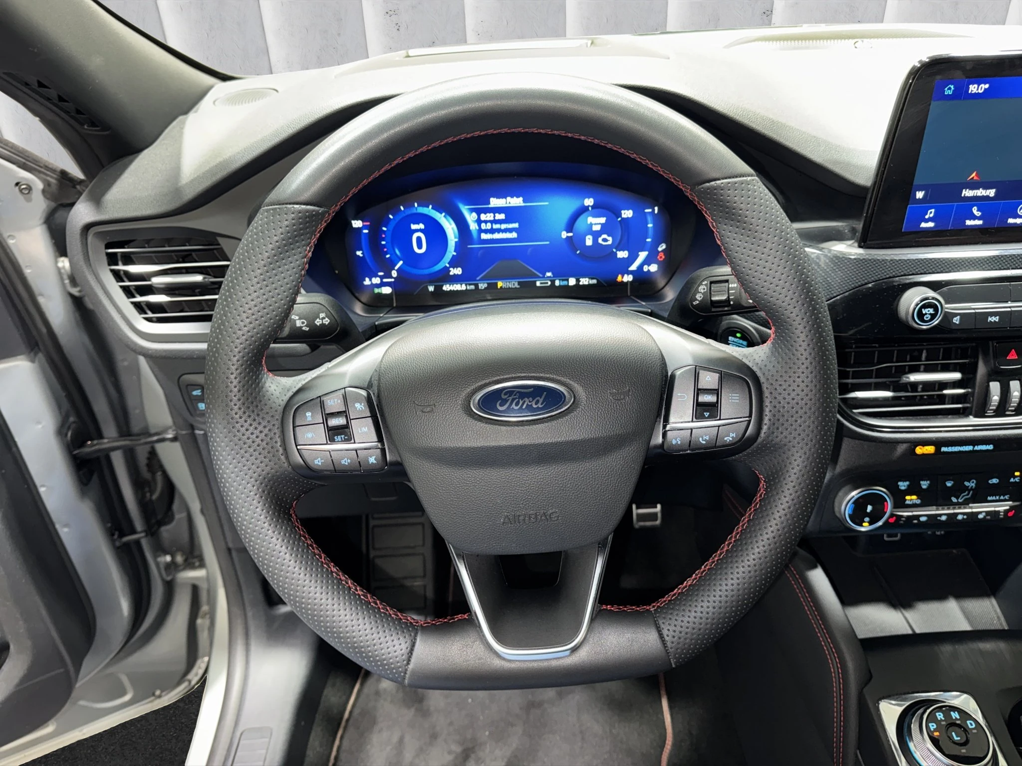 Ford-Kuga-image-11